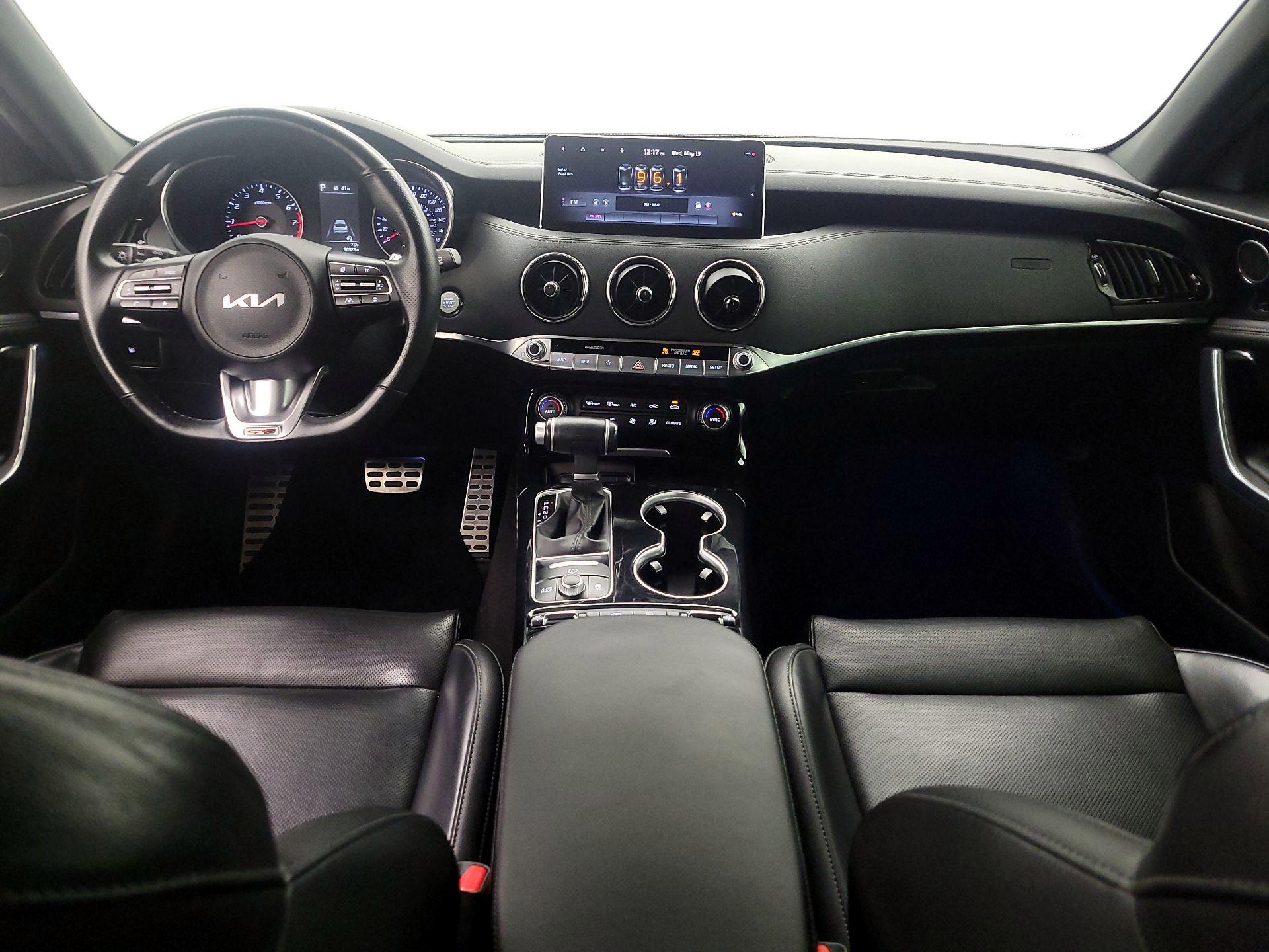 Thumbnail: 2022 Kia Stinger - 9