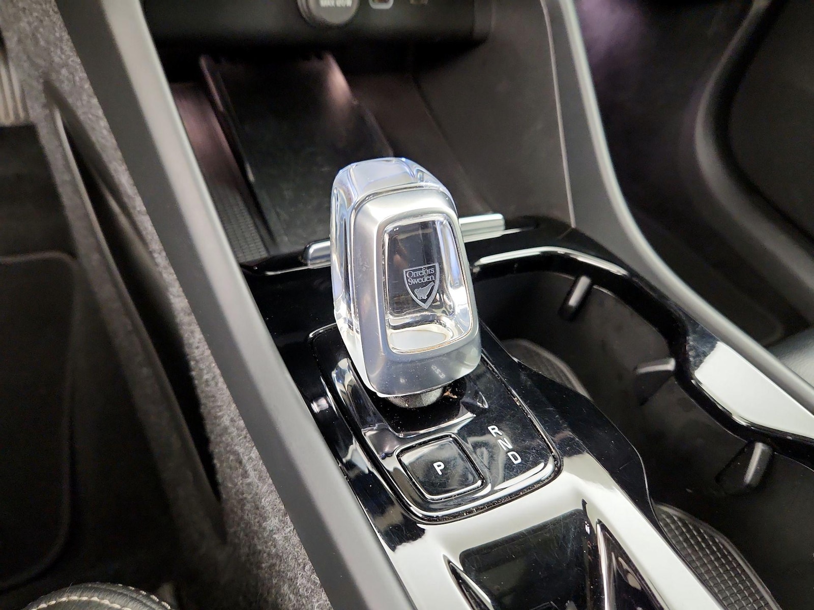 2023 Volvo XC40 Plus - Photo 16