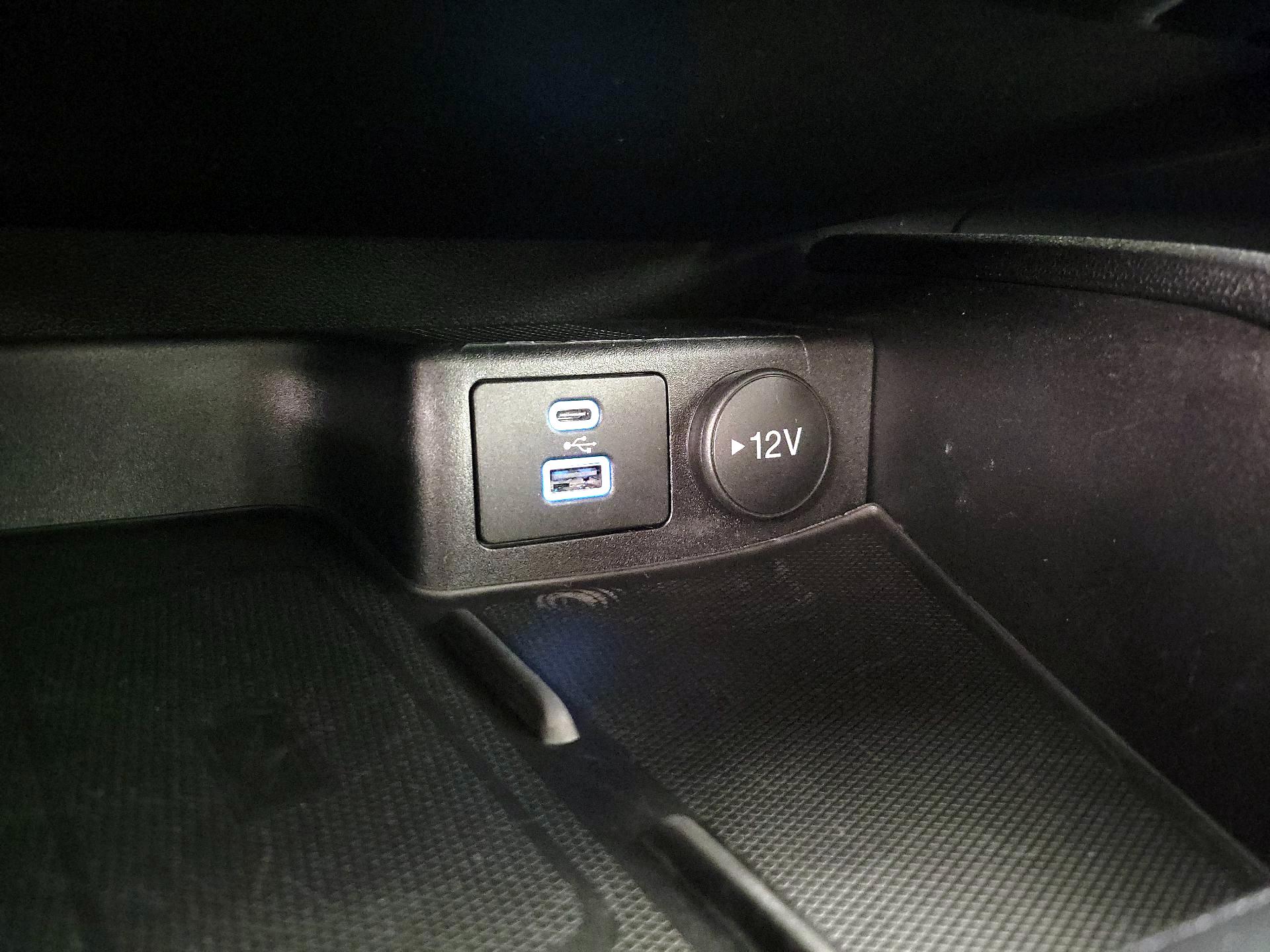 Thumbnail: 2022 Ford Escape - 18