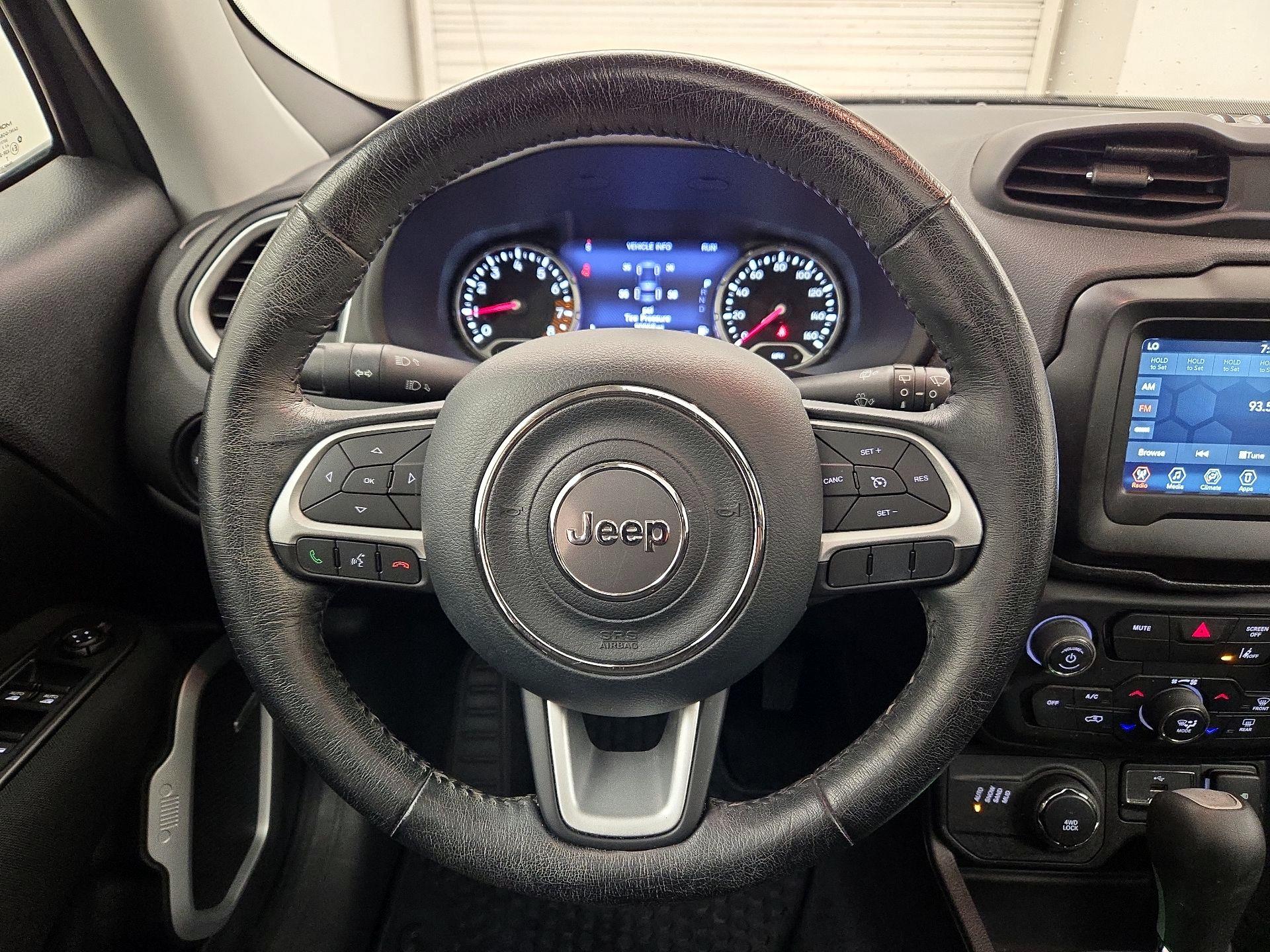 Thumbnail: 2021 Jeep Renegade - 10