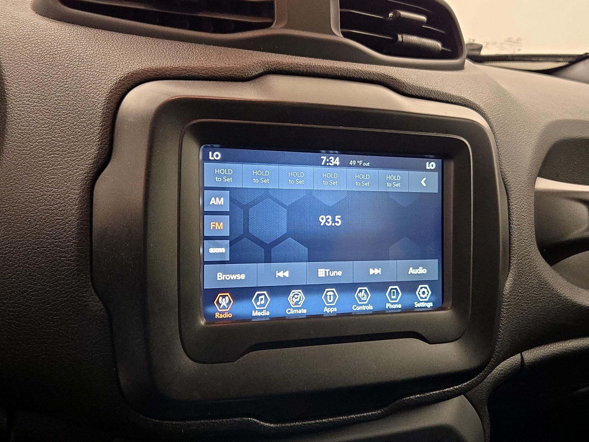 Thumbnail: 2021 Jeep Renegade - 15