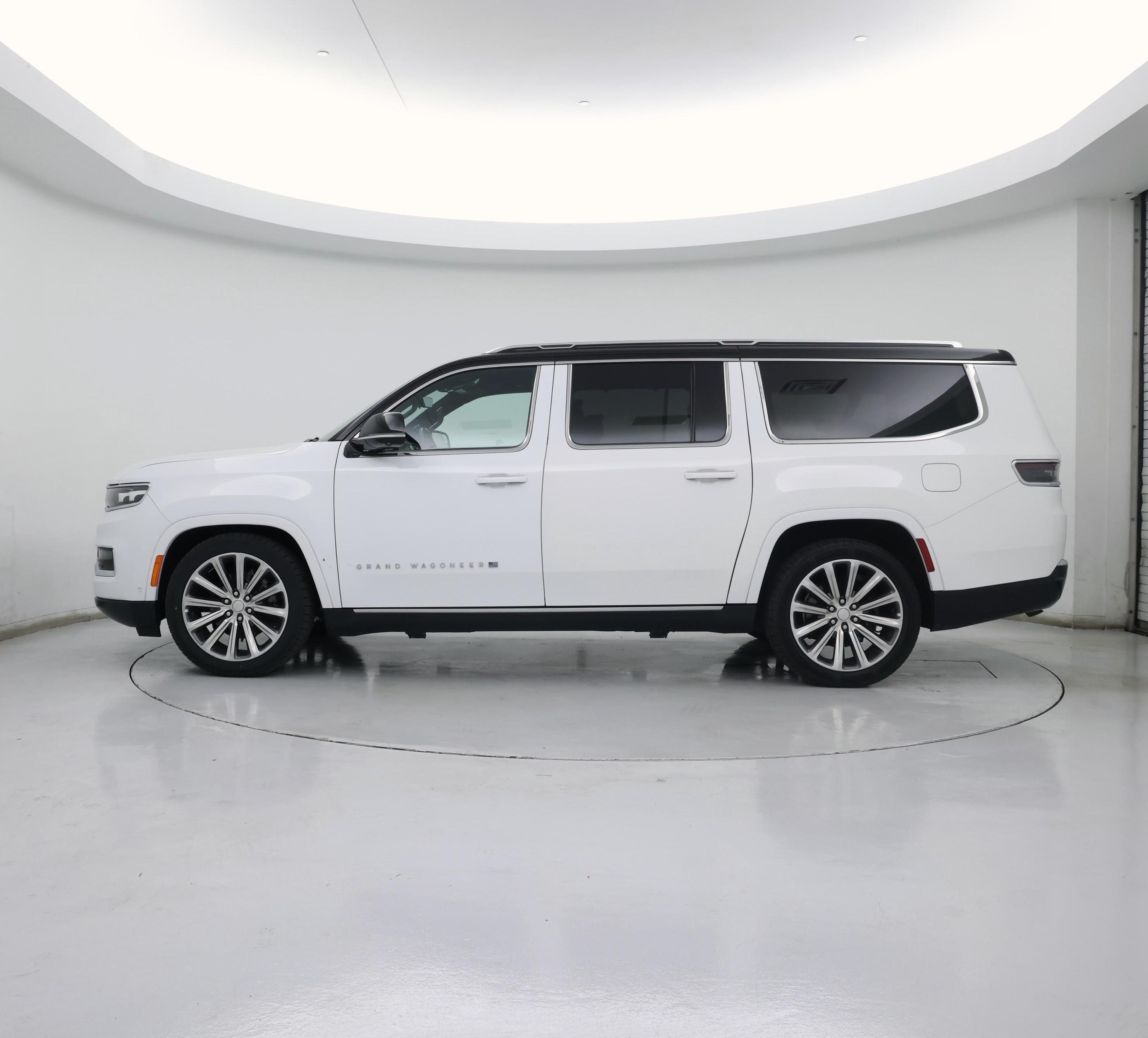 Thumbnail: 2023 Jeep Grand Wagoneer L - 3