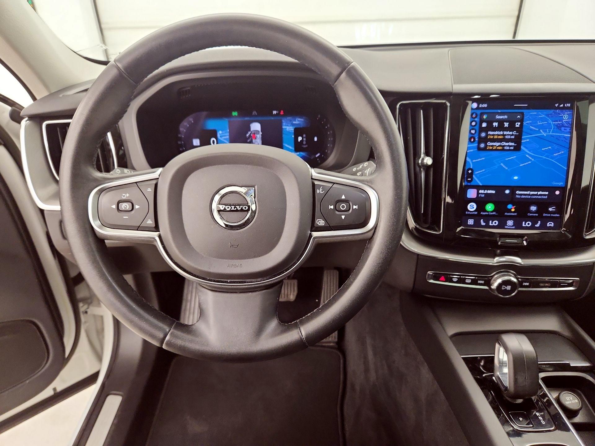 Thumbnail: 2023 Volvo XC60 - 10