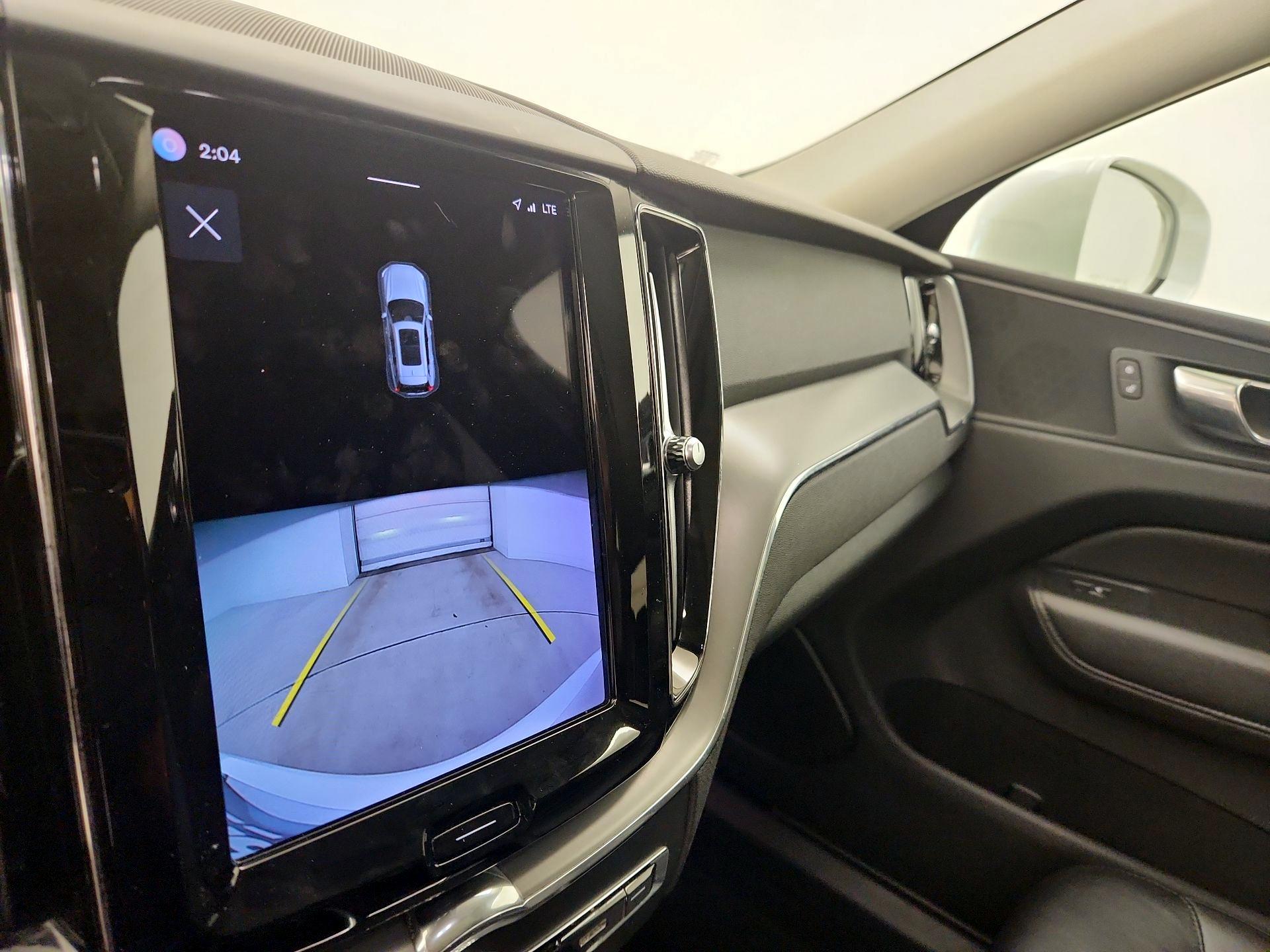 Thumbnail: 2023 Volvo XC60 - 15