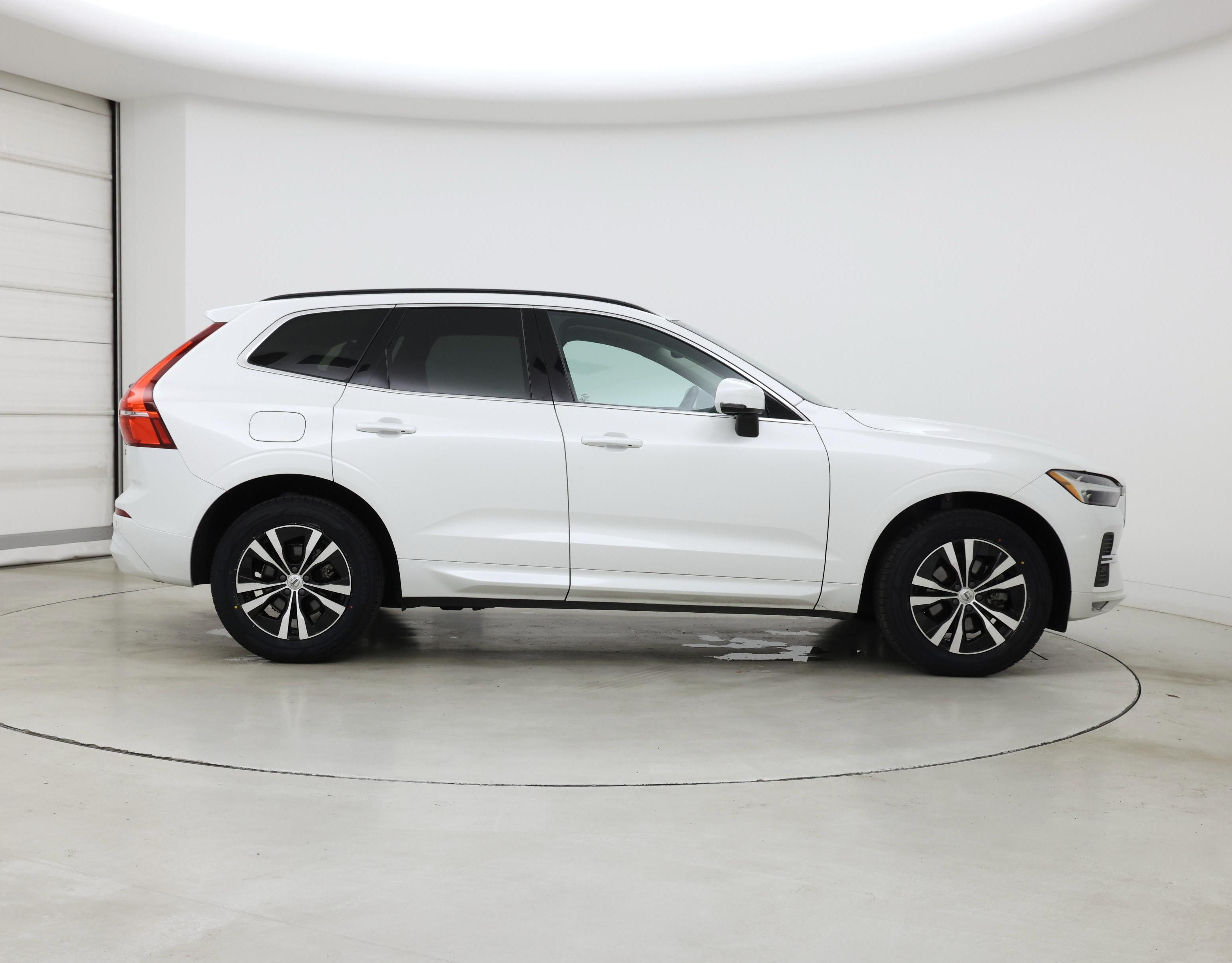 Thumbnail: 2023 Volvo XC60 - 7