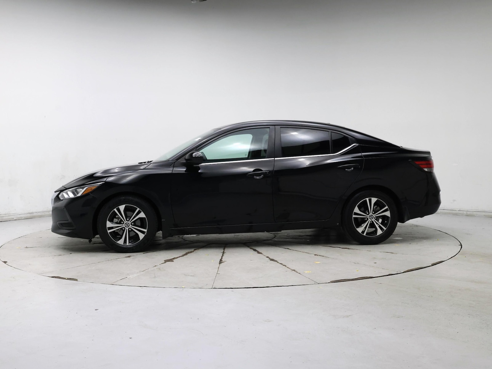 2022 Nissan Sentra SV - Photo 4