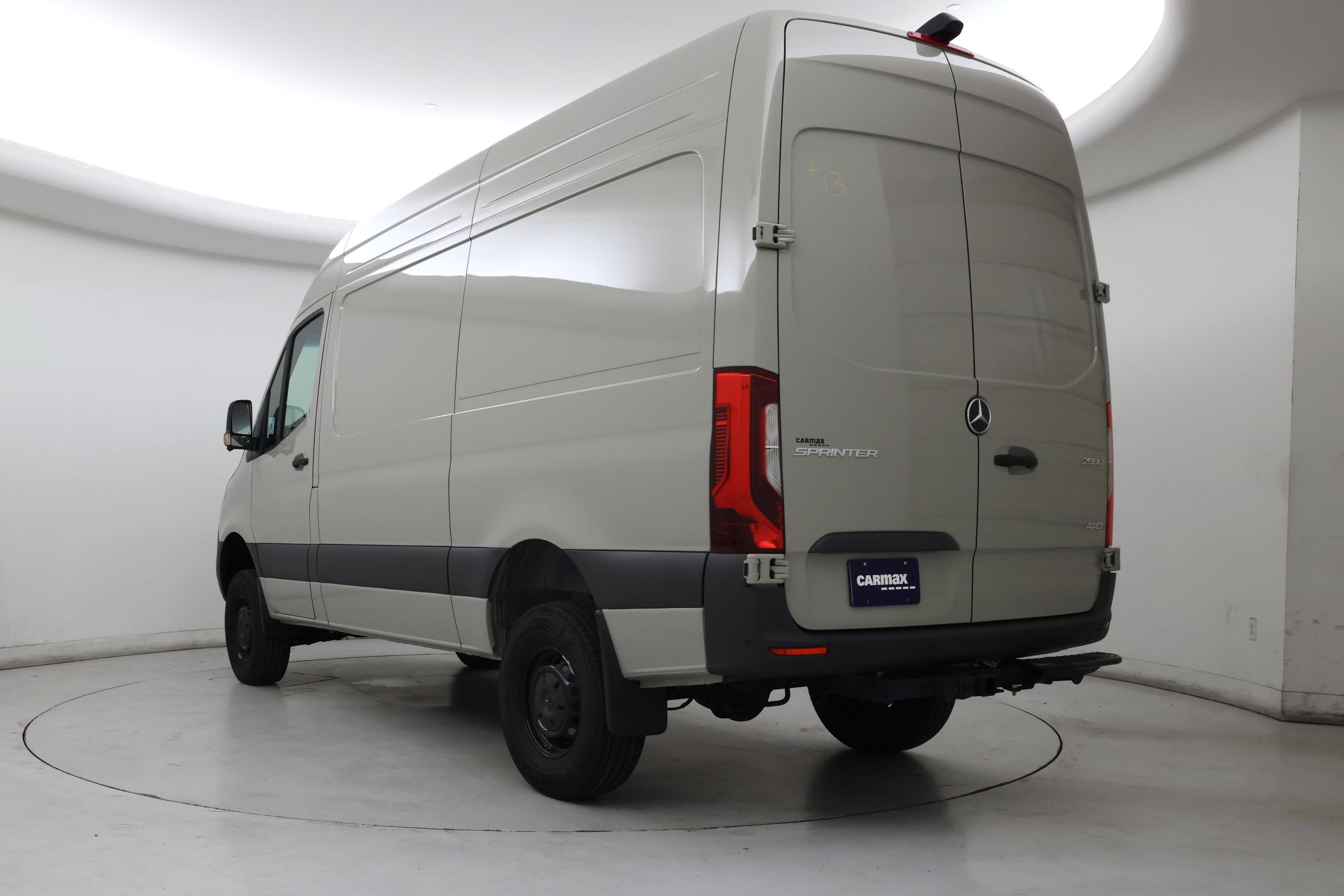 Thumbnail: 2026 Mercedes-Benz Sprinter - 2