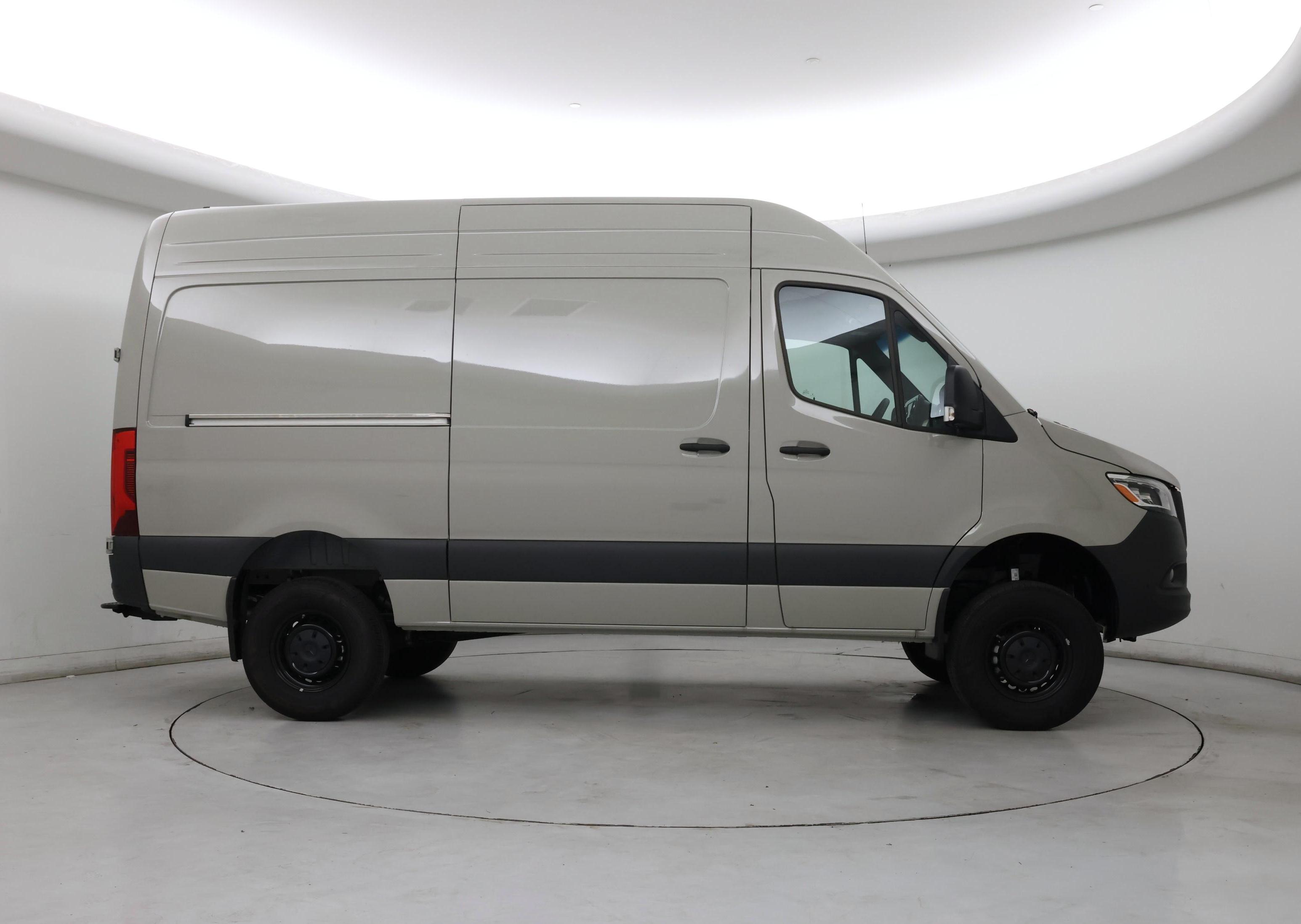 Thumbnail: 2026 Mercedes-Benz Sprinter - 7