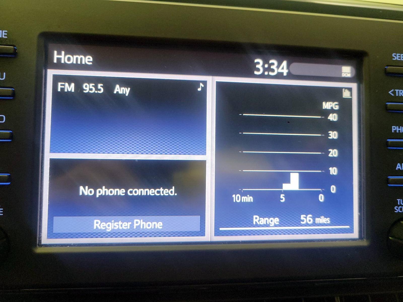 2019 Toyota RAV4 LE - Photo 15