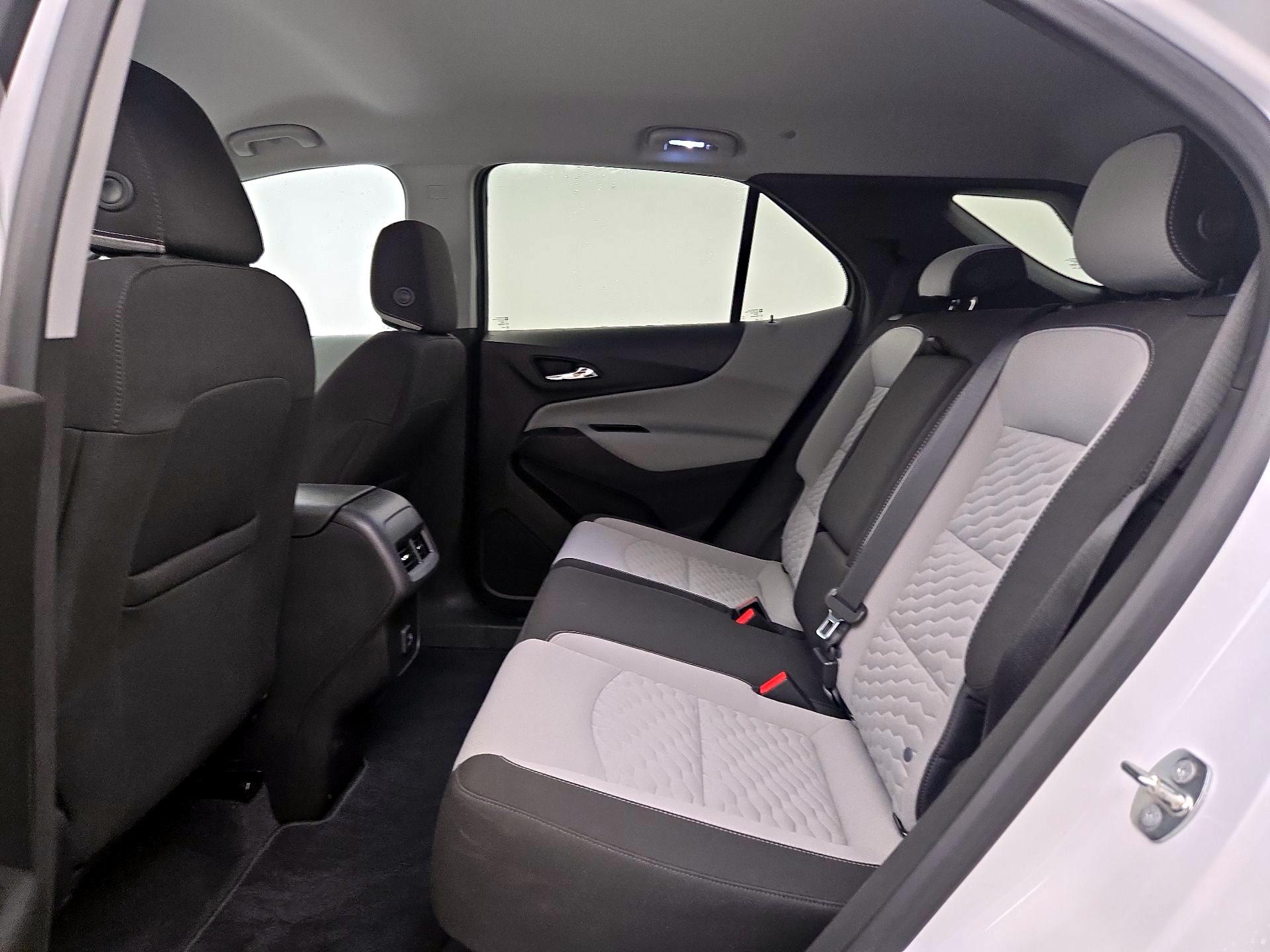 Thumbnail: 2020 Chevrolet Equinox - 18