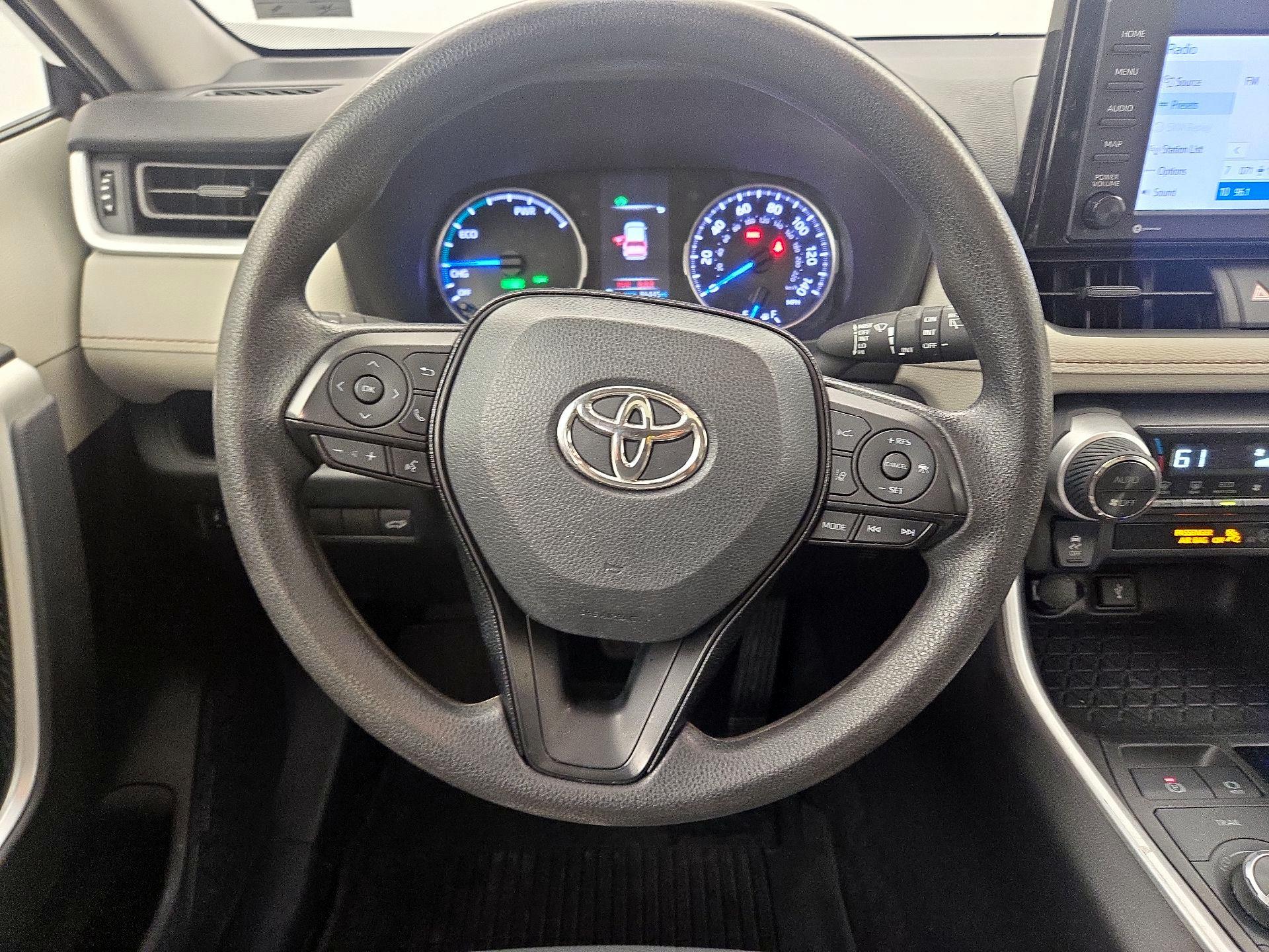 Thumbnail: 2021 Toyota RAV4 - 10