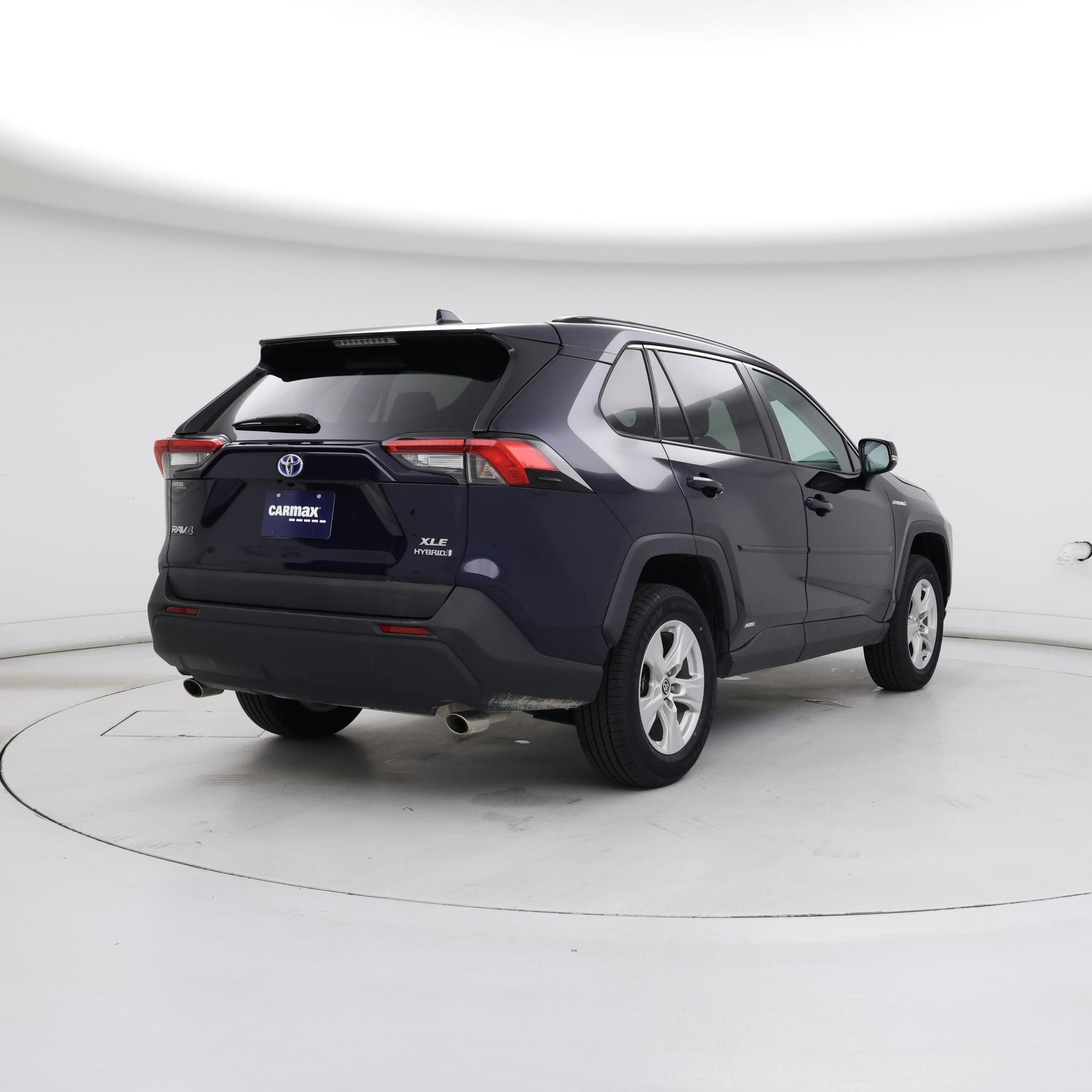Thumbnail: 2021 Toyota RAV4 - 8
