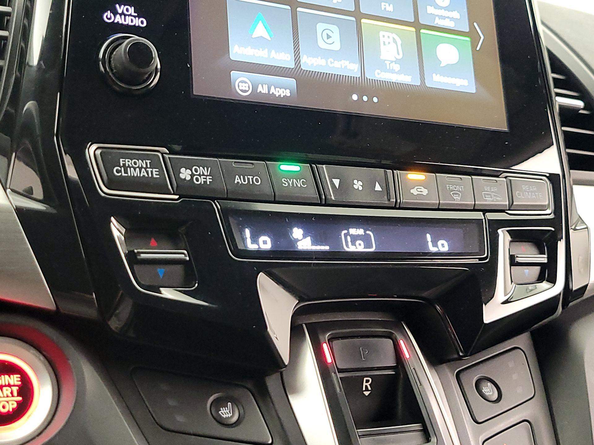 Thumbnail: 2019 Honda Odyssey - 16