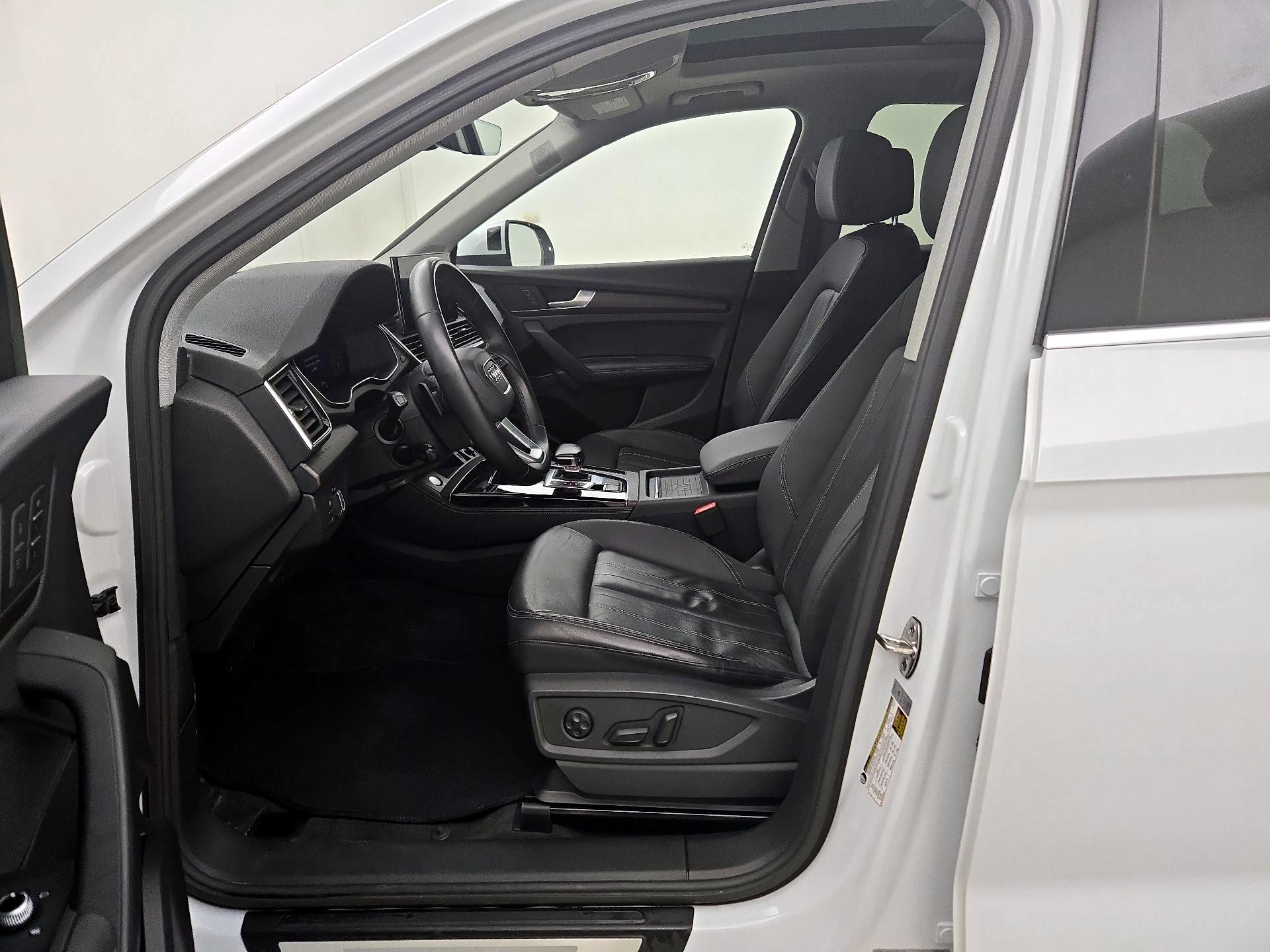 Thumbnail: 2021 Audi Q5 - 11