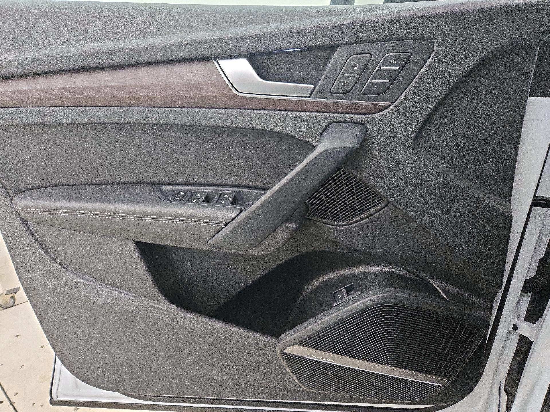 Thumbnail: 2021 Audi Q5 - 12