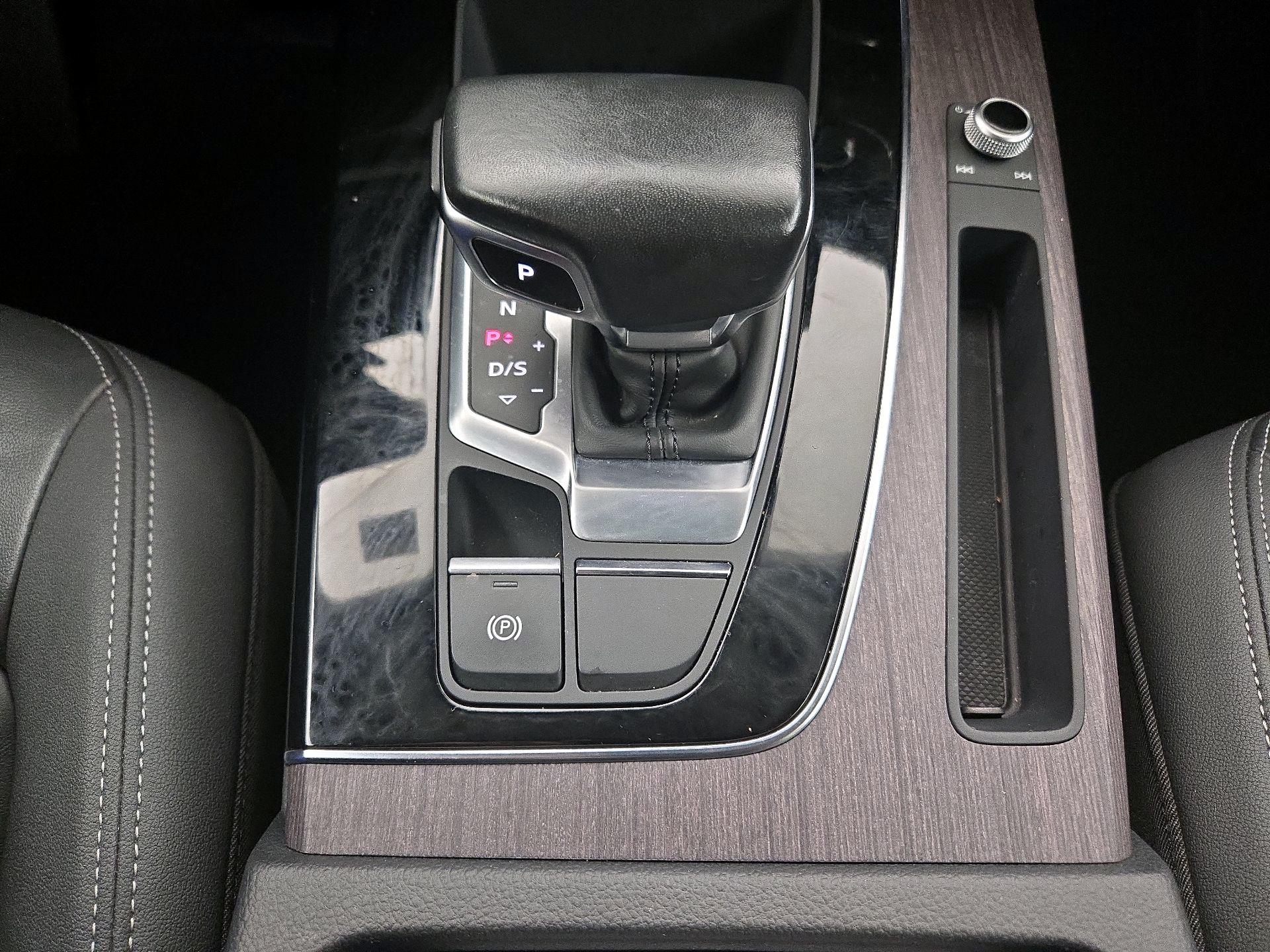 Thumbnail: 2021 Audi Q5 - 18