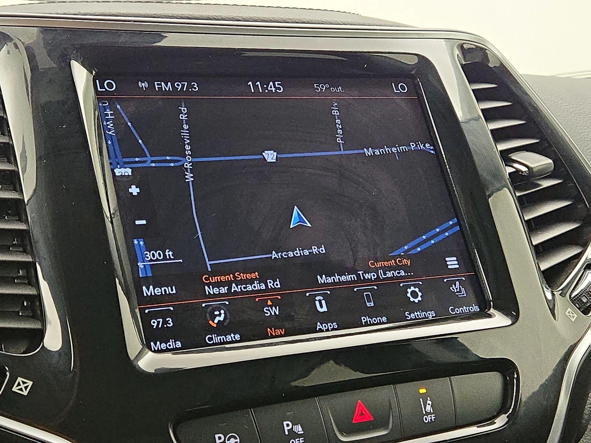 Thumbnail: 2021 Jeep Cherokee - 14