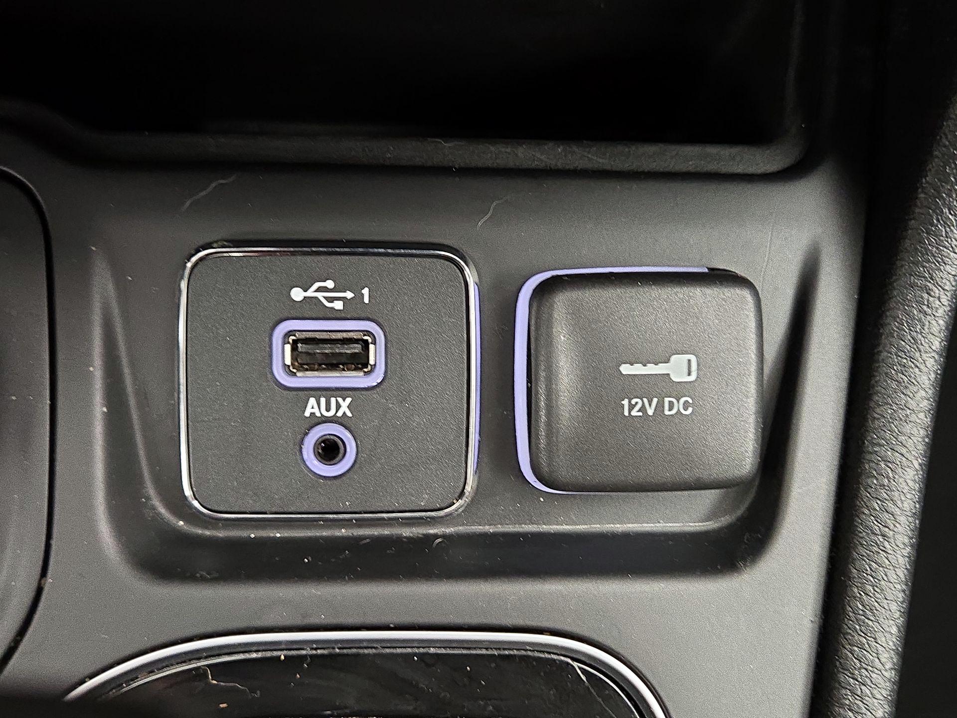 Thumbnail: 2021 Jeep Cherokee - 19