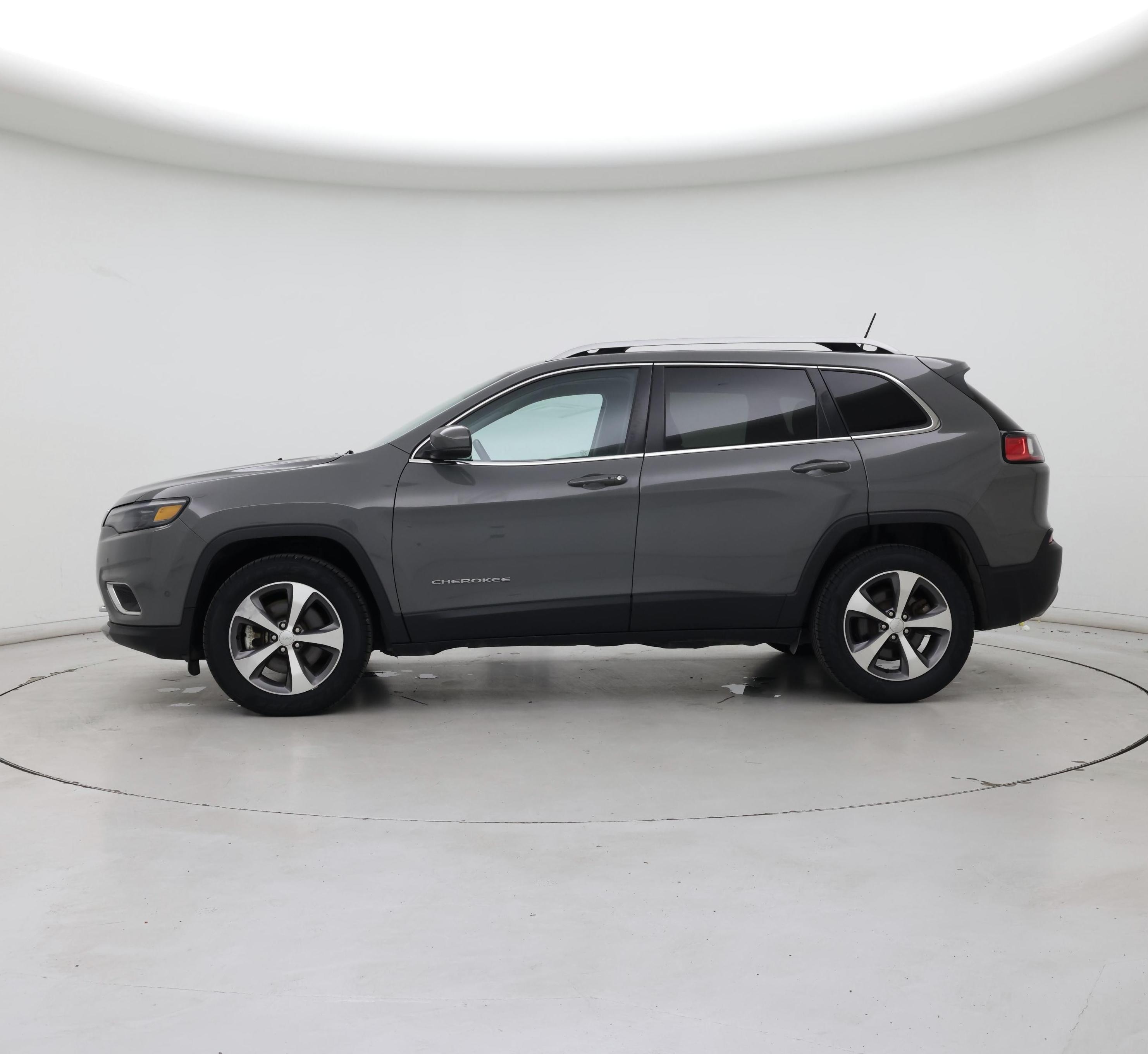 Thumbnail: 2021 Jeep Cherokee - 3