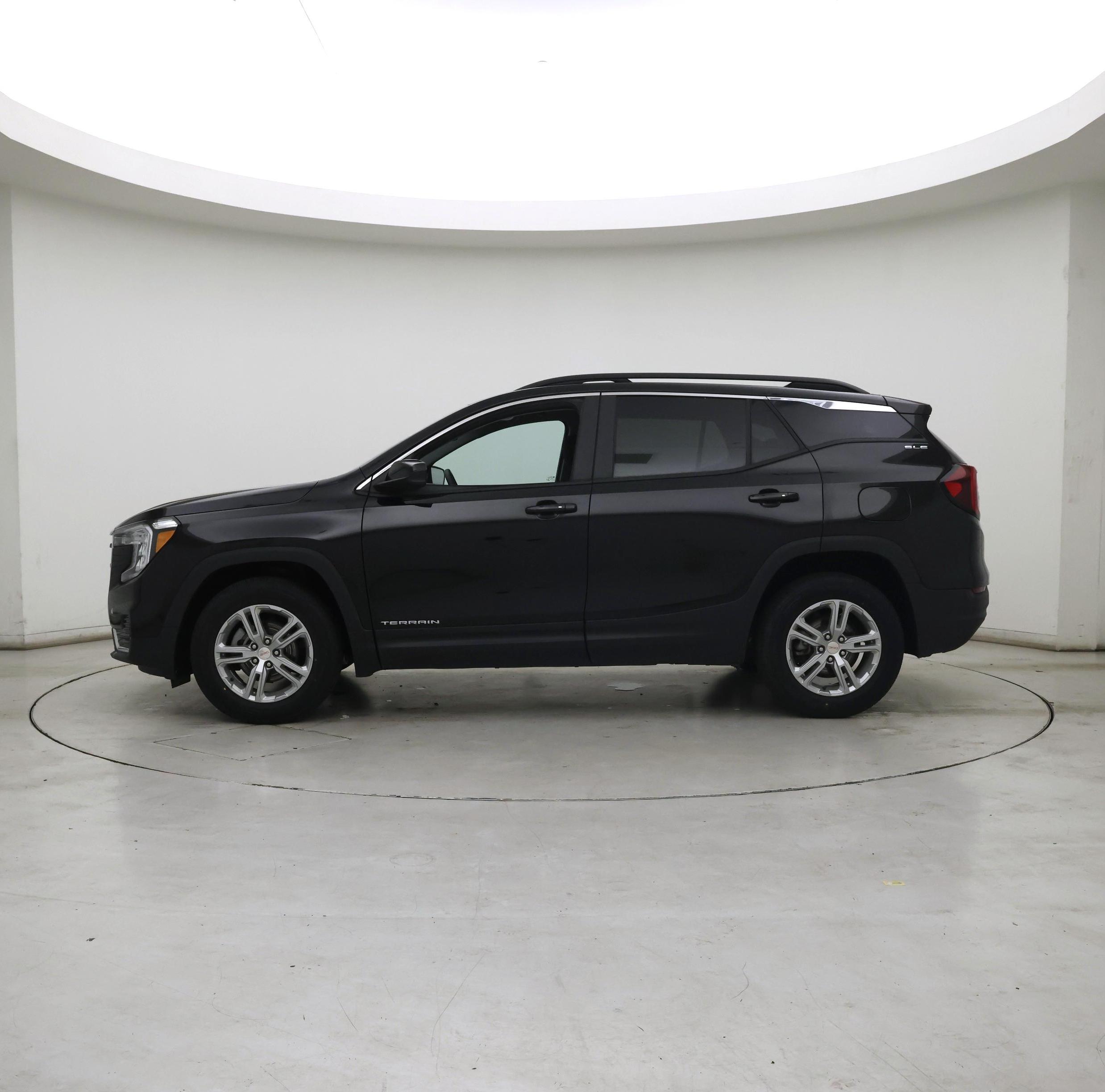 Thumbnail: 2022 GMC Terrain - 3