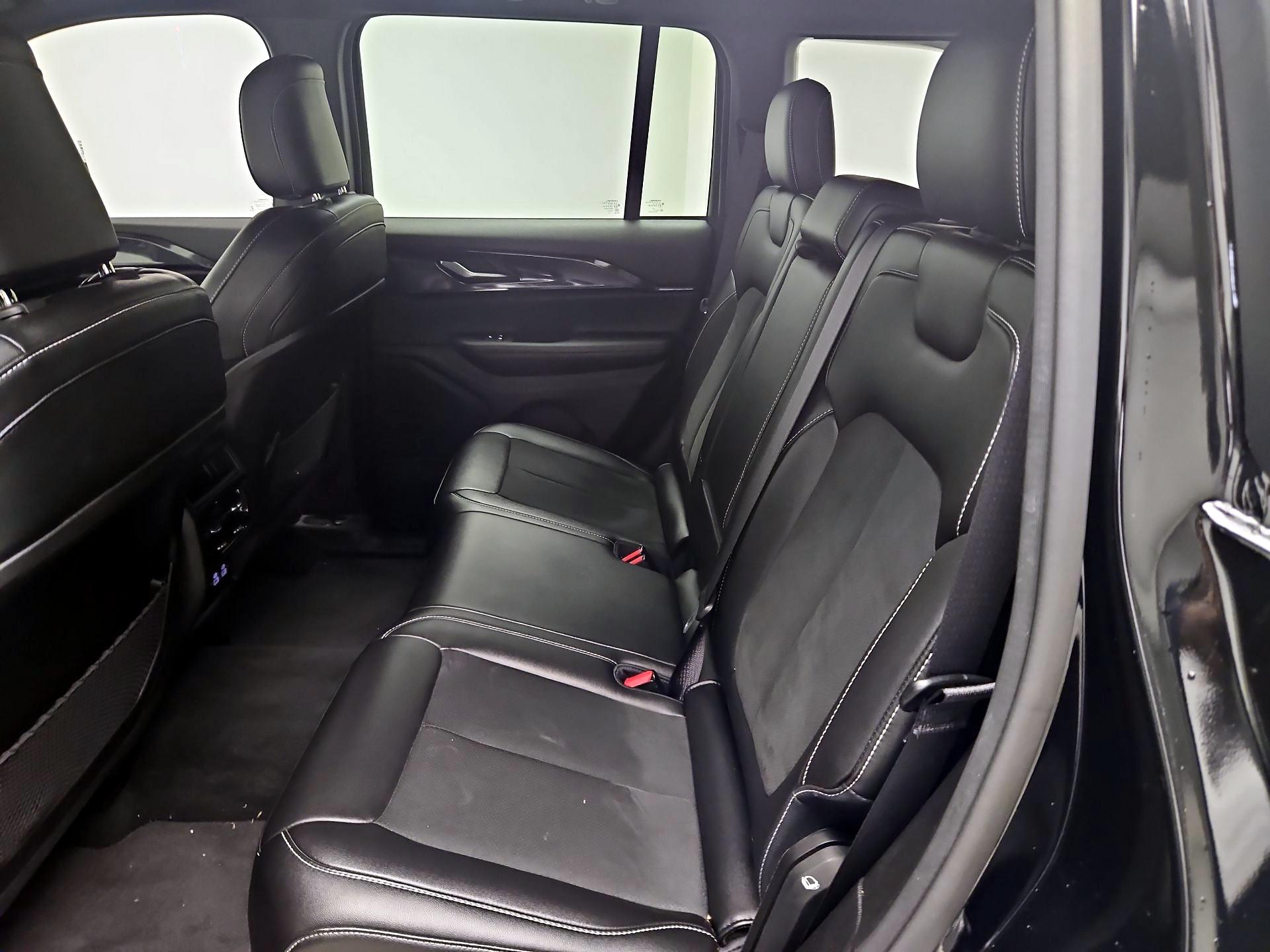 Thumbnail: 2023 Jeep Grand Cherokee - 19