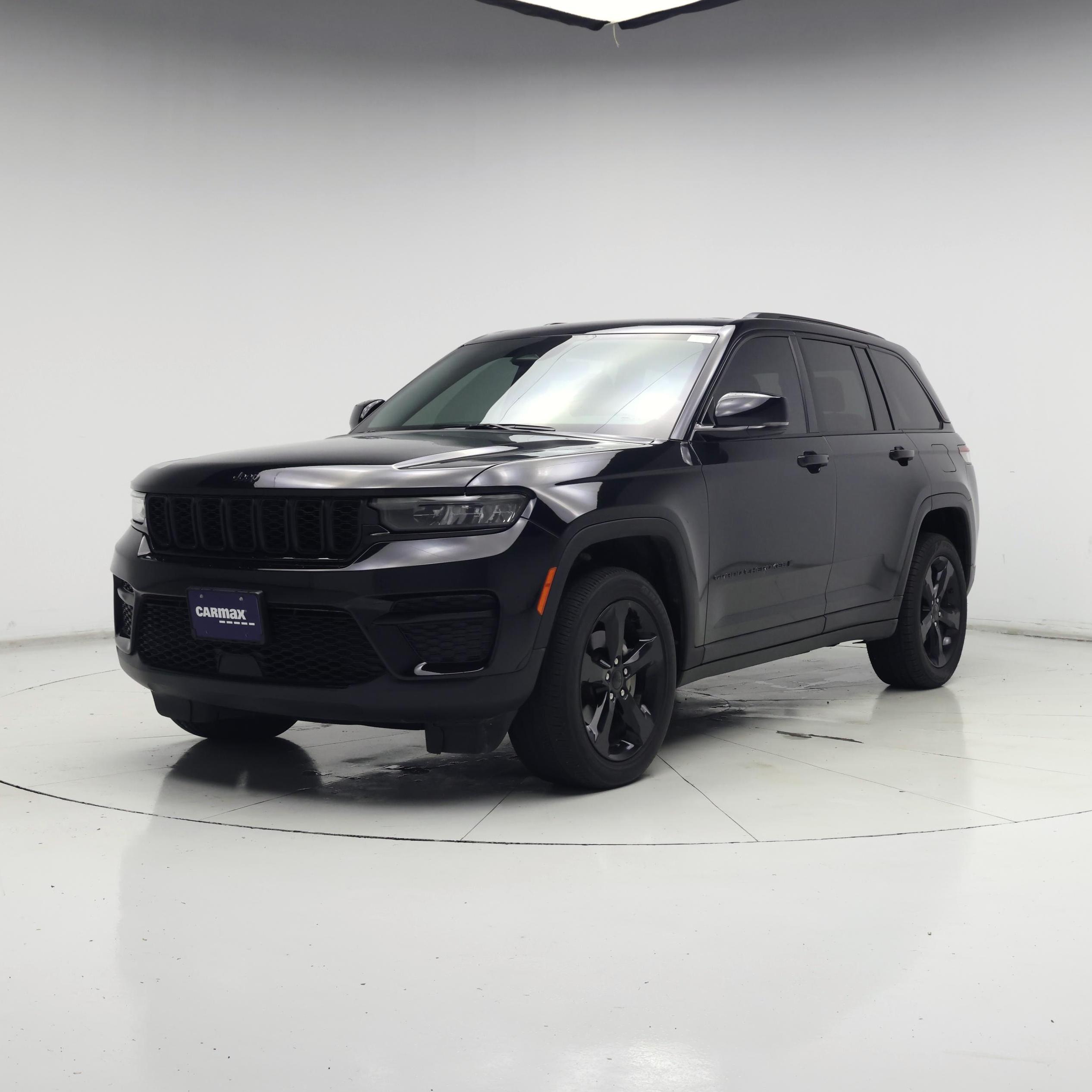 Thumbnail: 2023 Jeep Grand Cherokee - 4