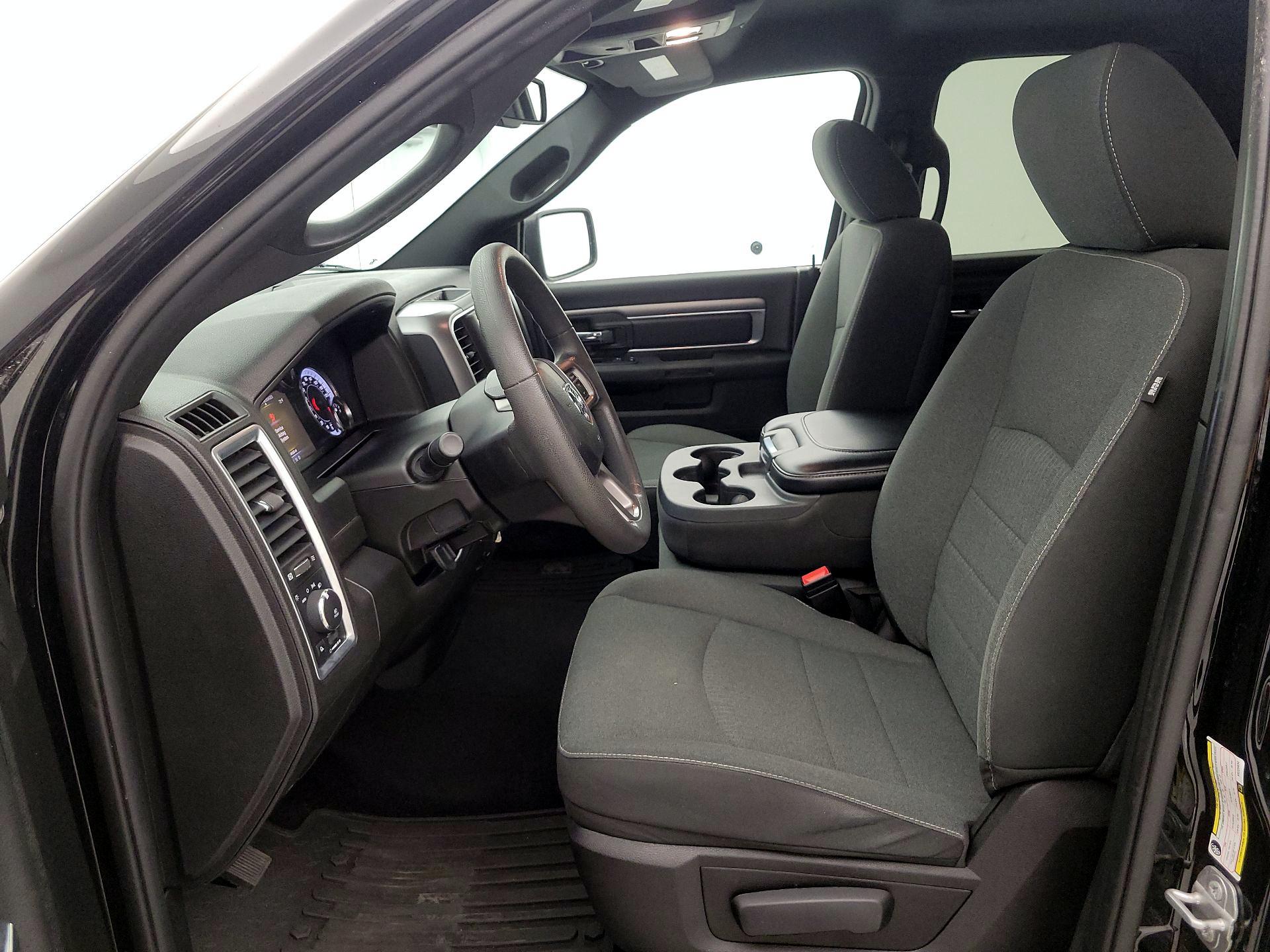 Thumbnail: 2022 RAM 1500 Classic - 11
