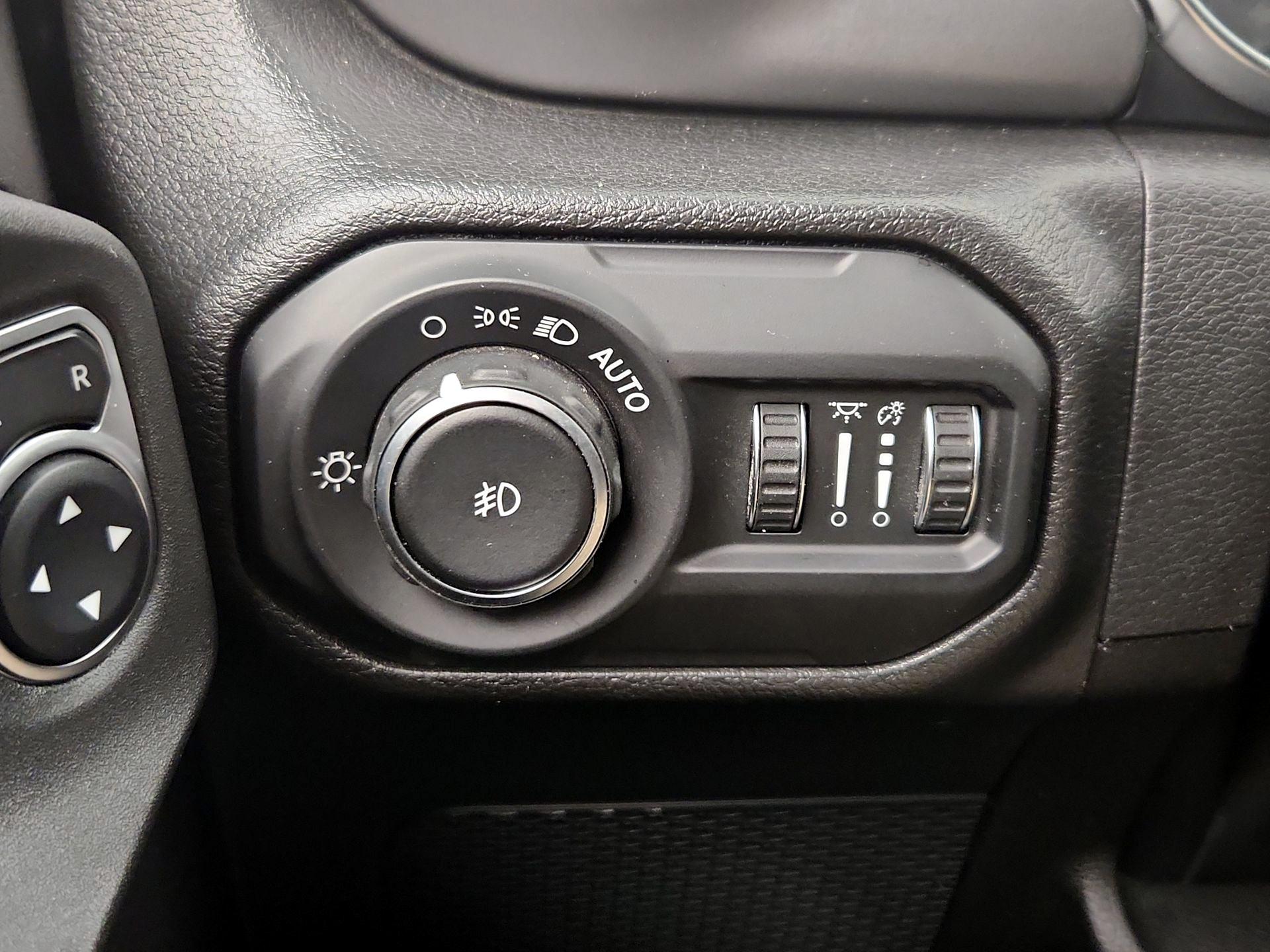 Thumbnail: 2022 Jeep Wrangler - 13