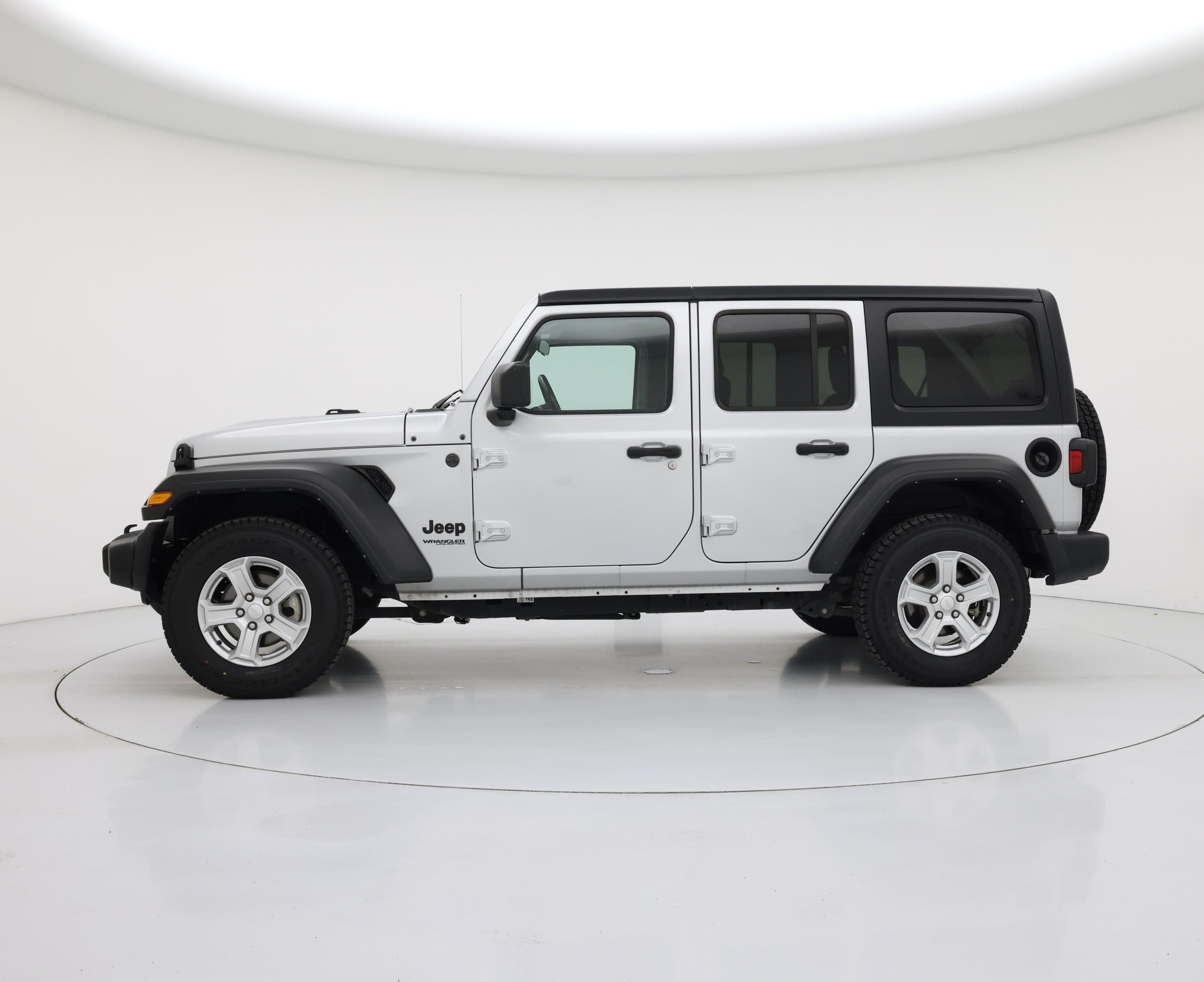 Thumbnail: 2022 Jeep Wrangler - 3