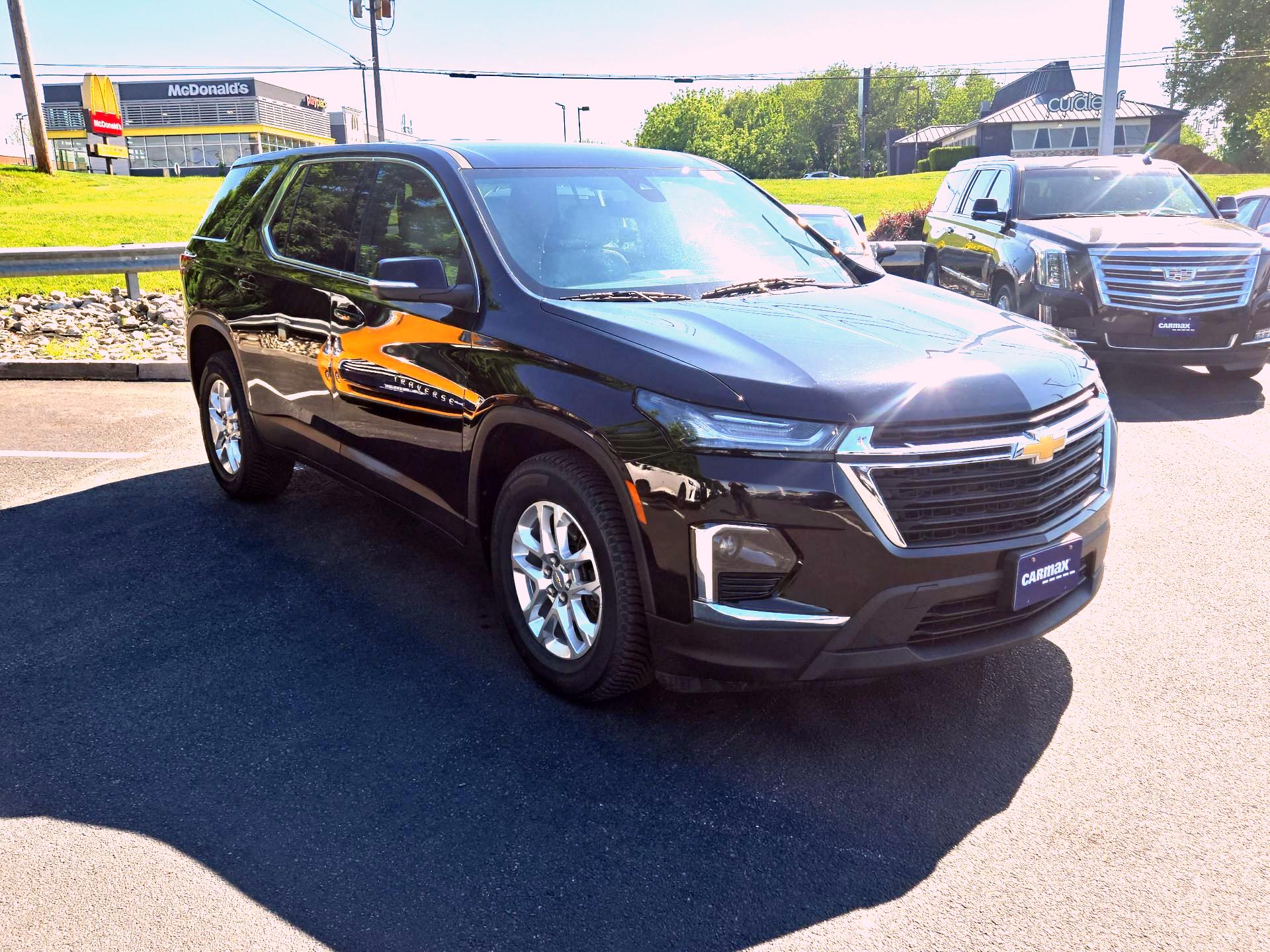 Thumbnail: 2023 Chevrolet Traverse - 1