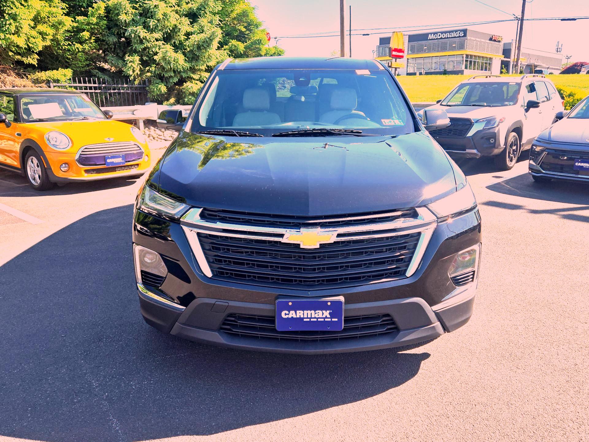 Thumbnail: 2023 Chevrolet Traverse - 2
