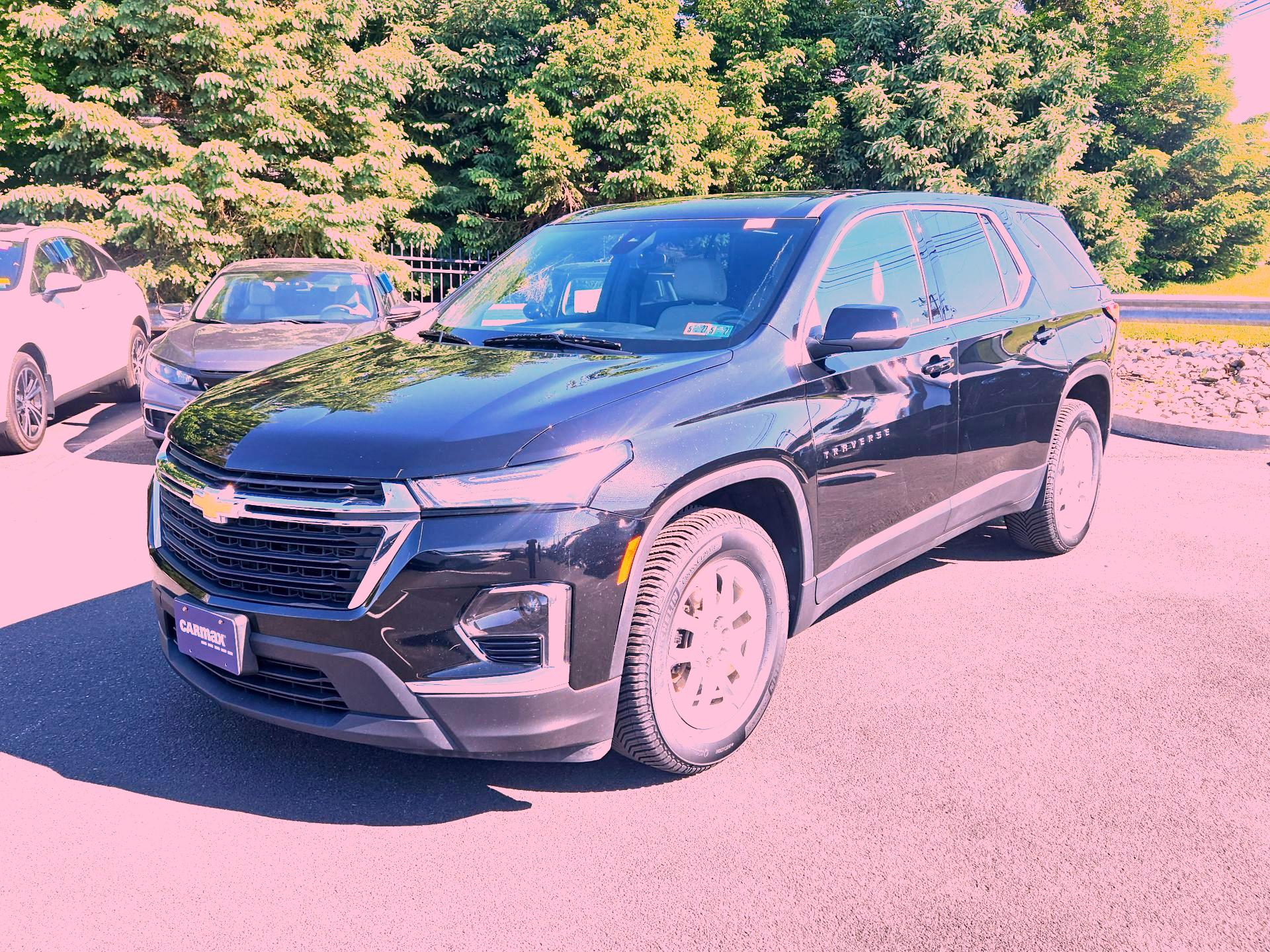 Thumbnail: 2023 Chevrolet Traverse - 3