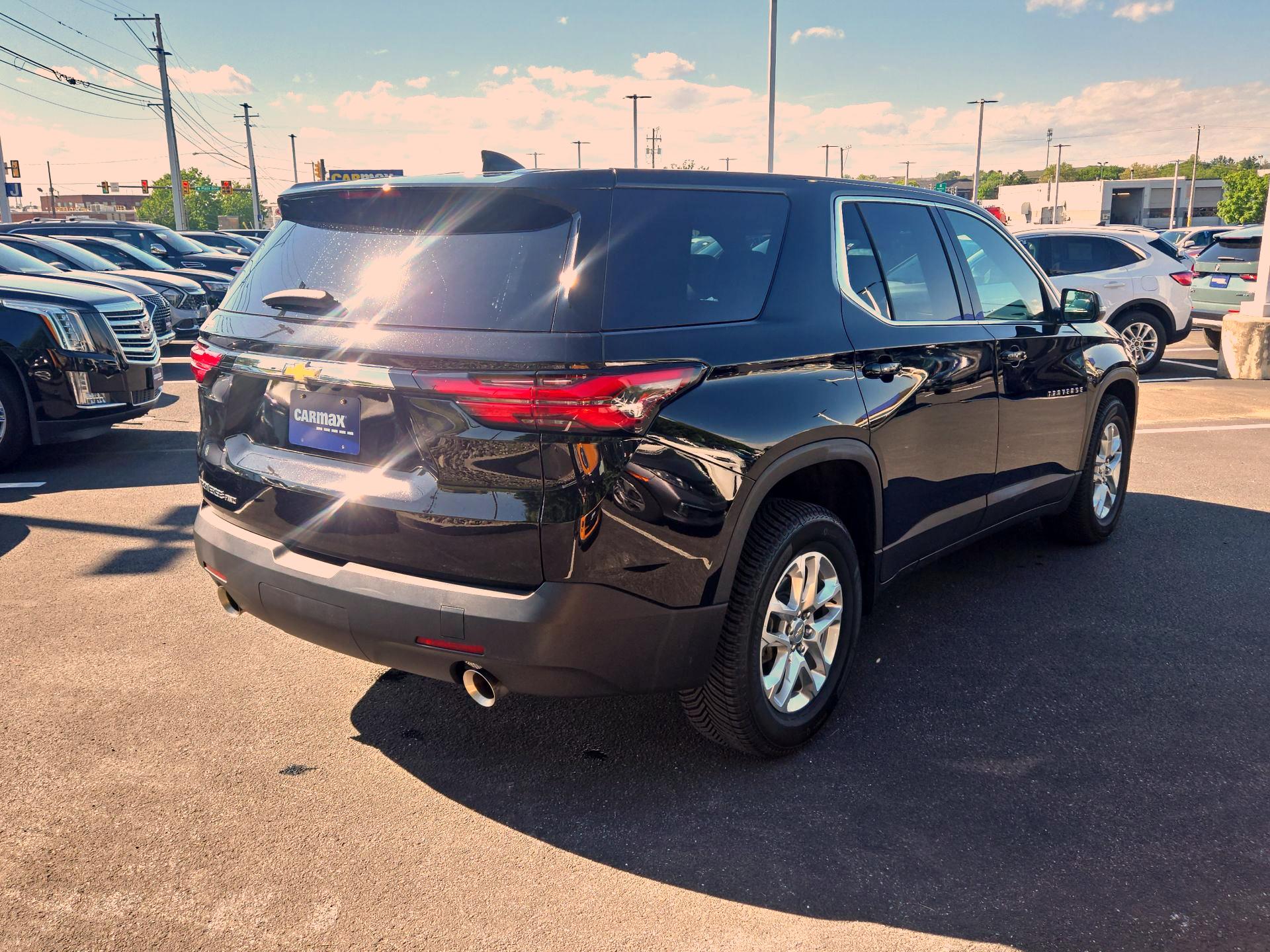 Thumbnail: 2023 Chevrolet Traverse - 5