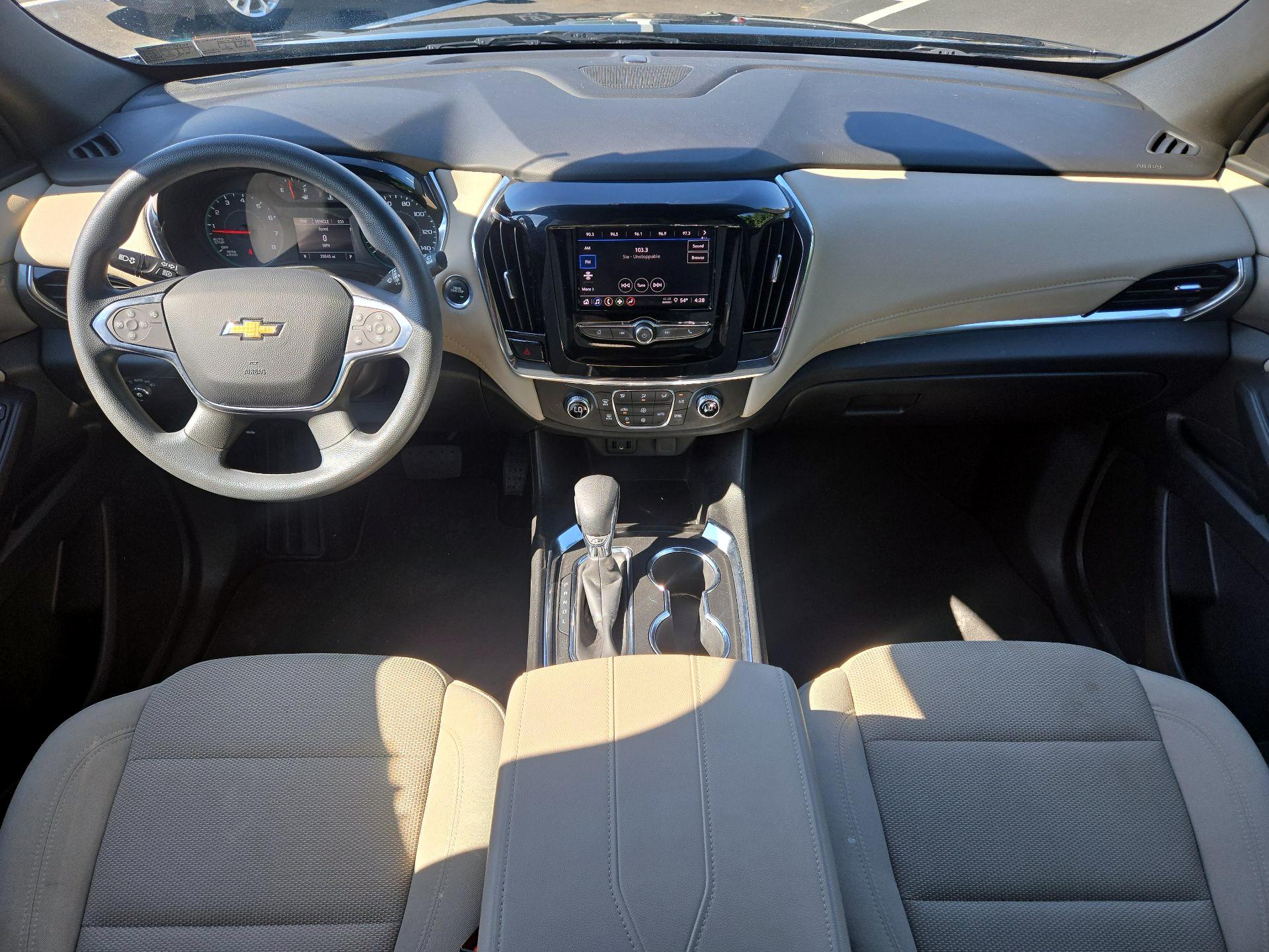 Thumbnail: 2023 Chevrolet Traverse - 8