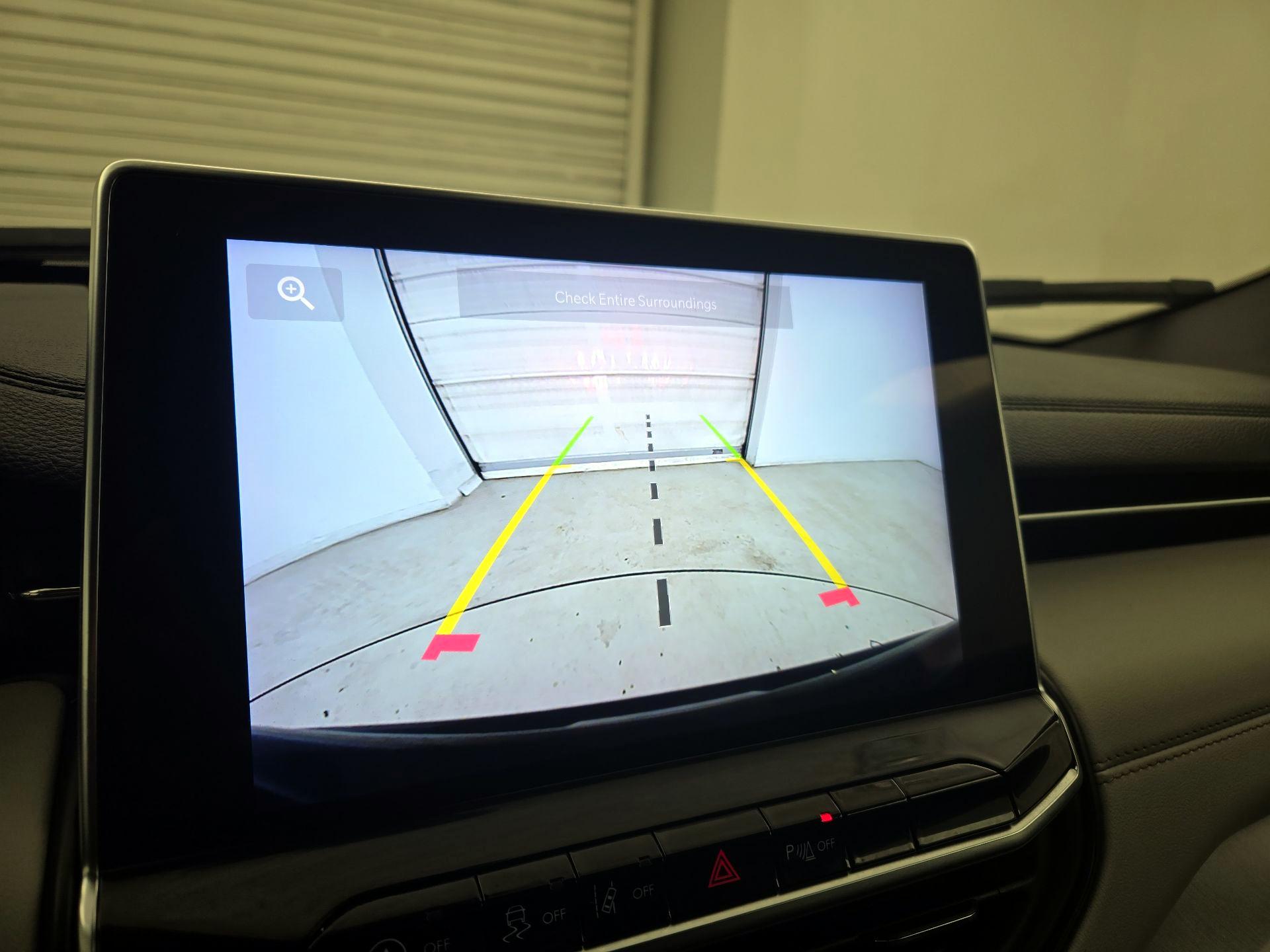 Thumbnail: 2023 Jeep Compass - 14