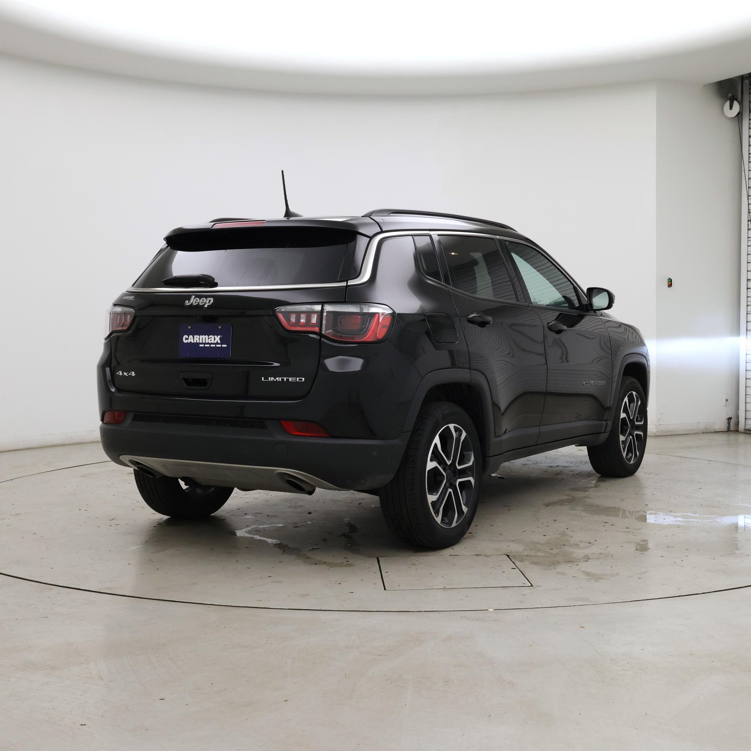 Thumbnail: 2023 Jeep Compass - 8