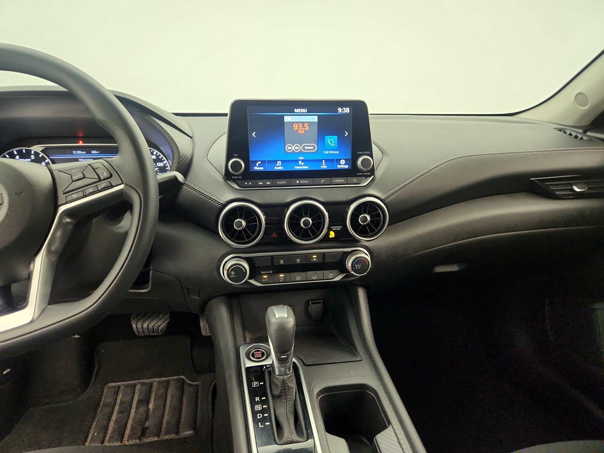 Thumbnail: 2023 Nissan Sentra - 9