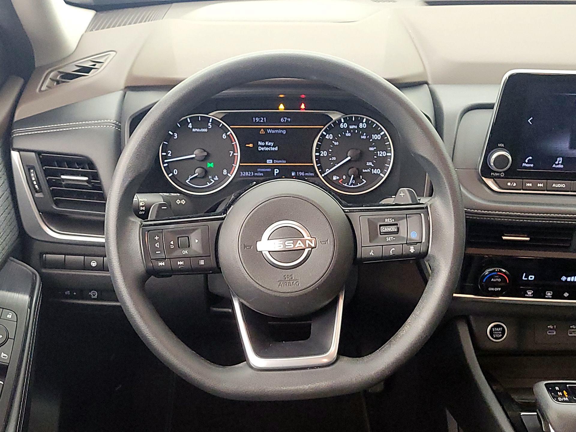 Thumbnail: 2023 Nissan Rogue - 10
