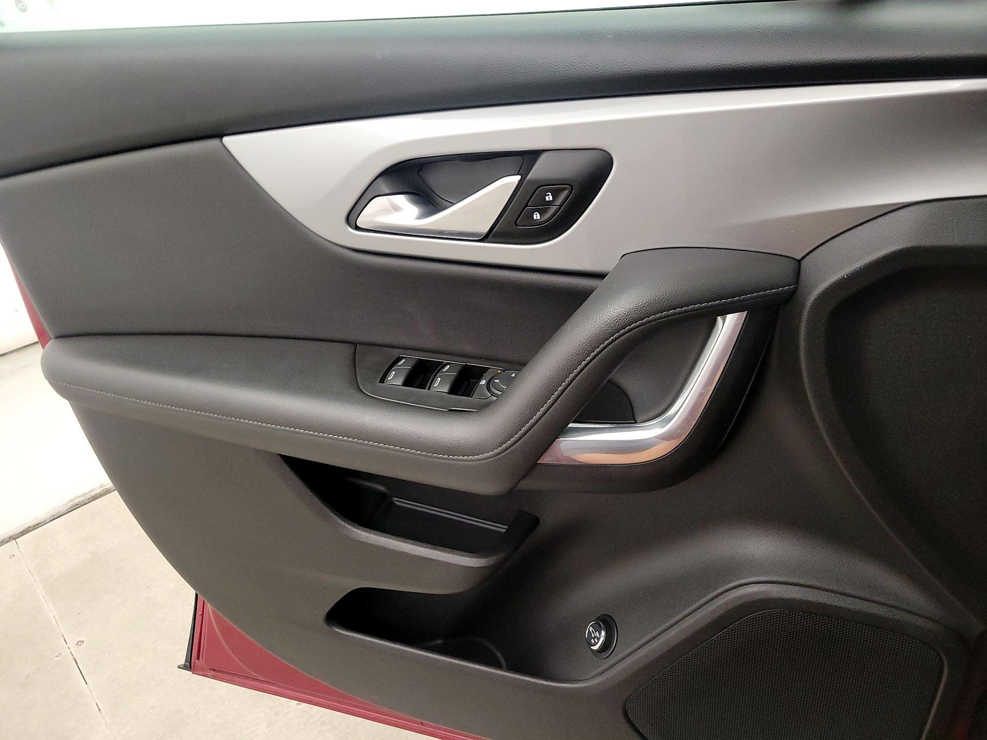 Thumbnail: 2020 Chevrolet Blazer - 12