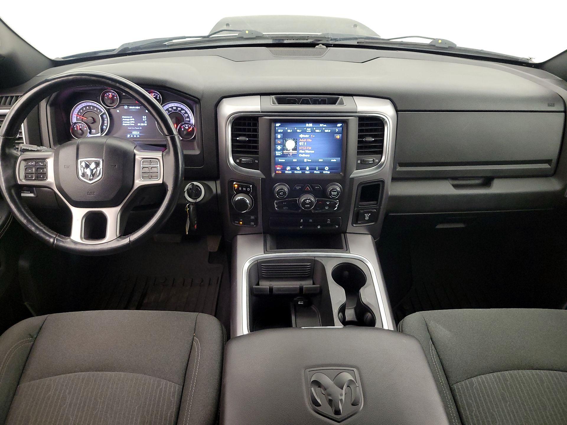 Thumbnail: 2021 RAM 1500 Classic - 9