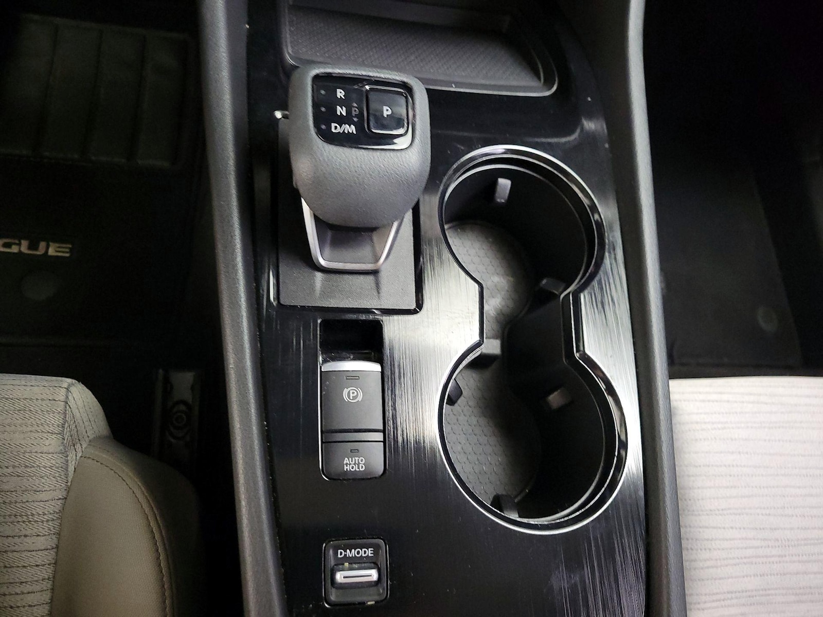 2021 Nissan Rogue SV - Photo 19
