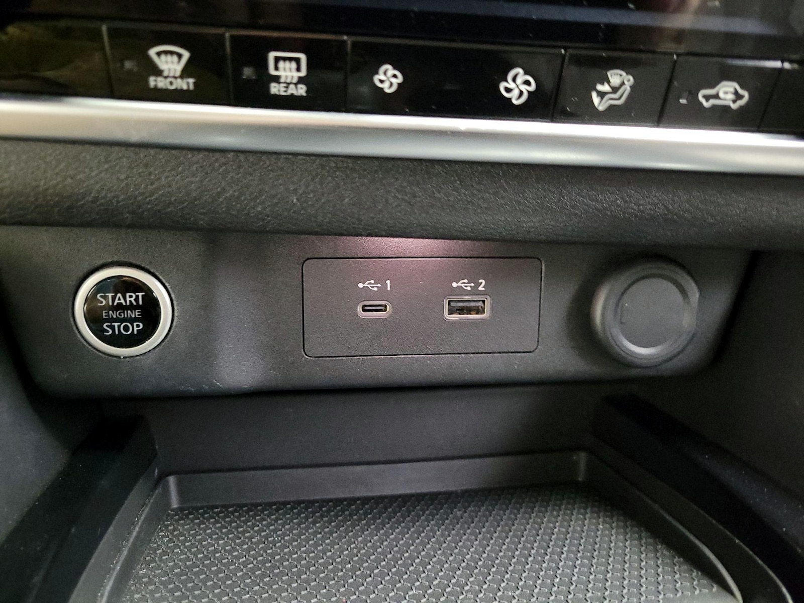2021 Nissan Rogue SV - Photo 20