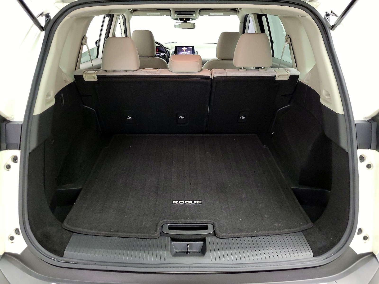 2021 Nissan Rogue SV - Photo 22