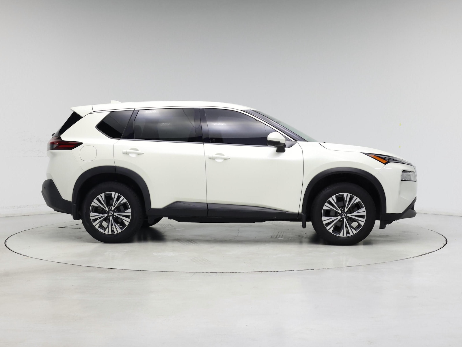 2021 Nissan Rogue SV - Photo 8