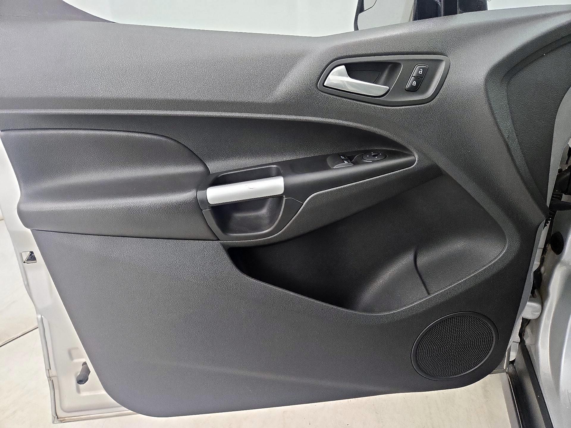 Thumbnail: 2014 Ford Transit Series - 12
