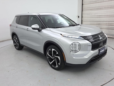 2022 Mitsubishi Outlander ES