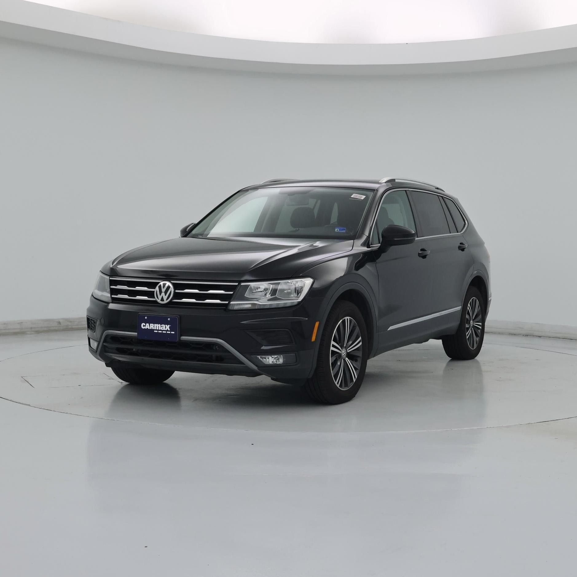 Thumbnail: 2018 Volkswagen Tiguan - 4