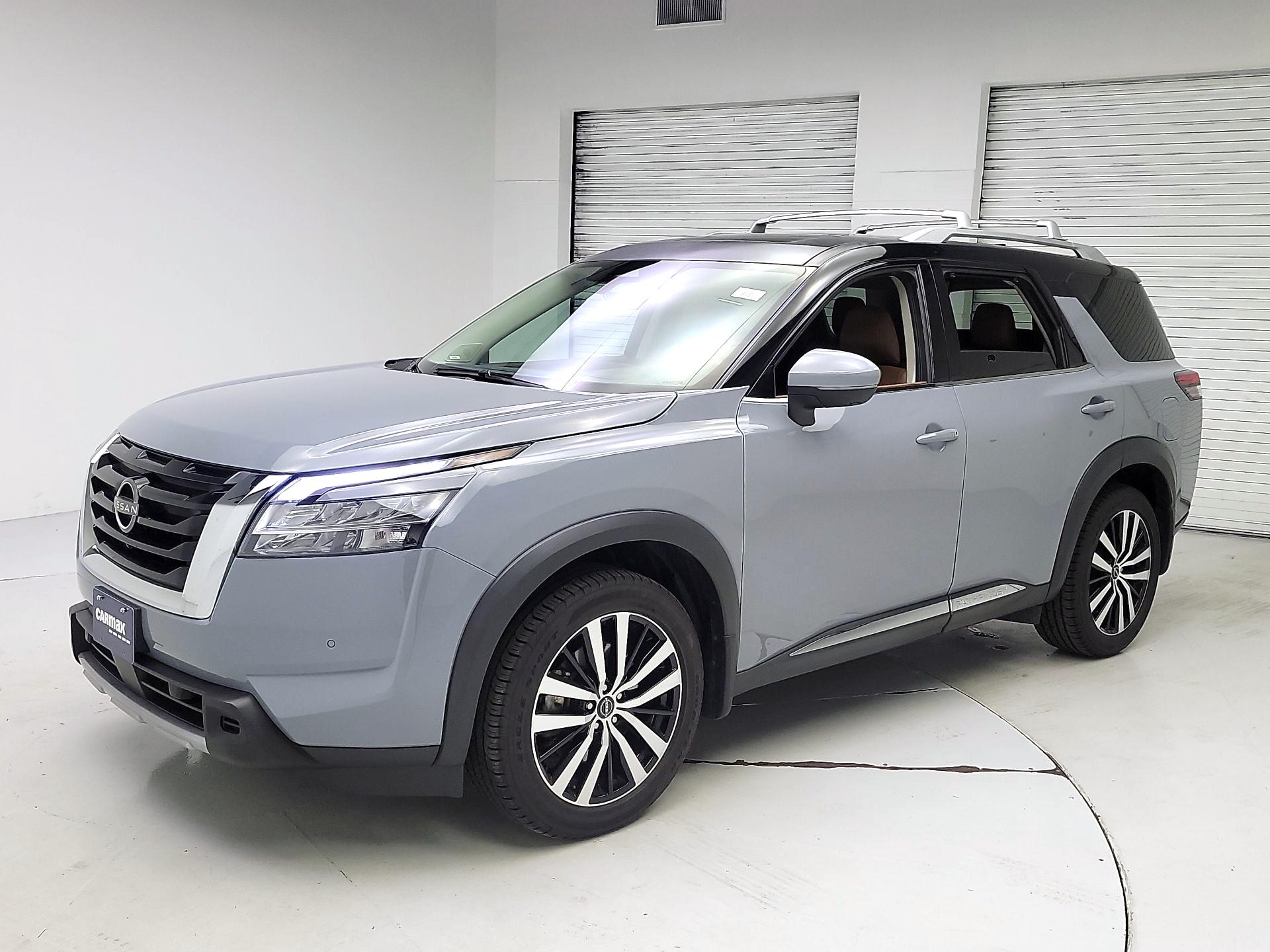Thumbnail: 2023 Nissan Pathfinder - 3