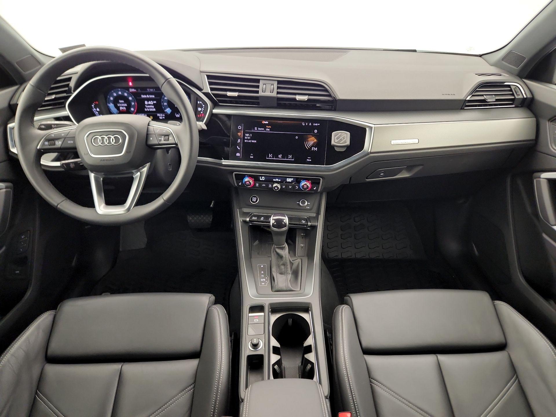 Thumbnail: 2025 Audi Q3 - 9