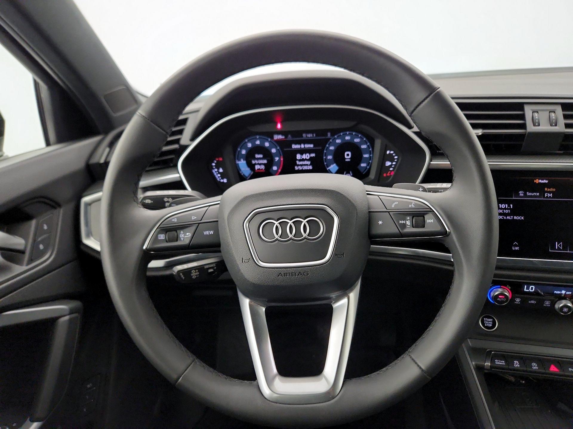 Thumbnail: 2025 Audi Q3 - 10